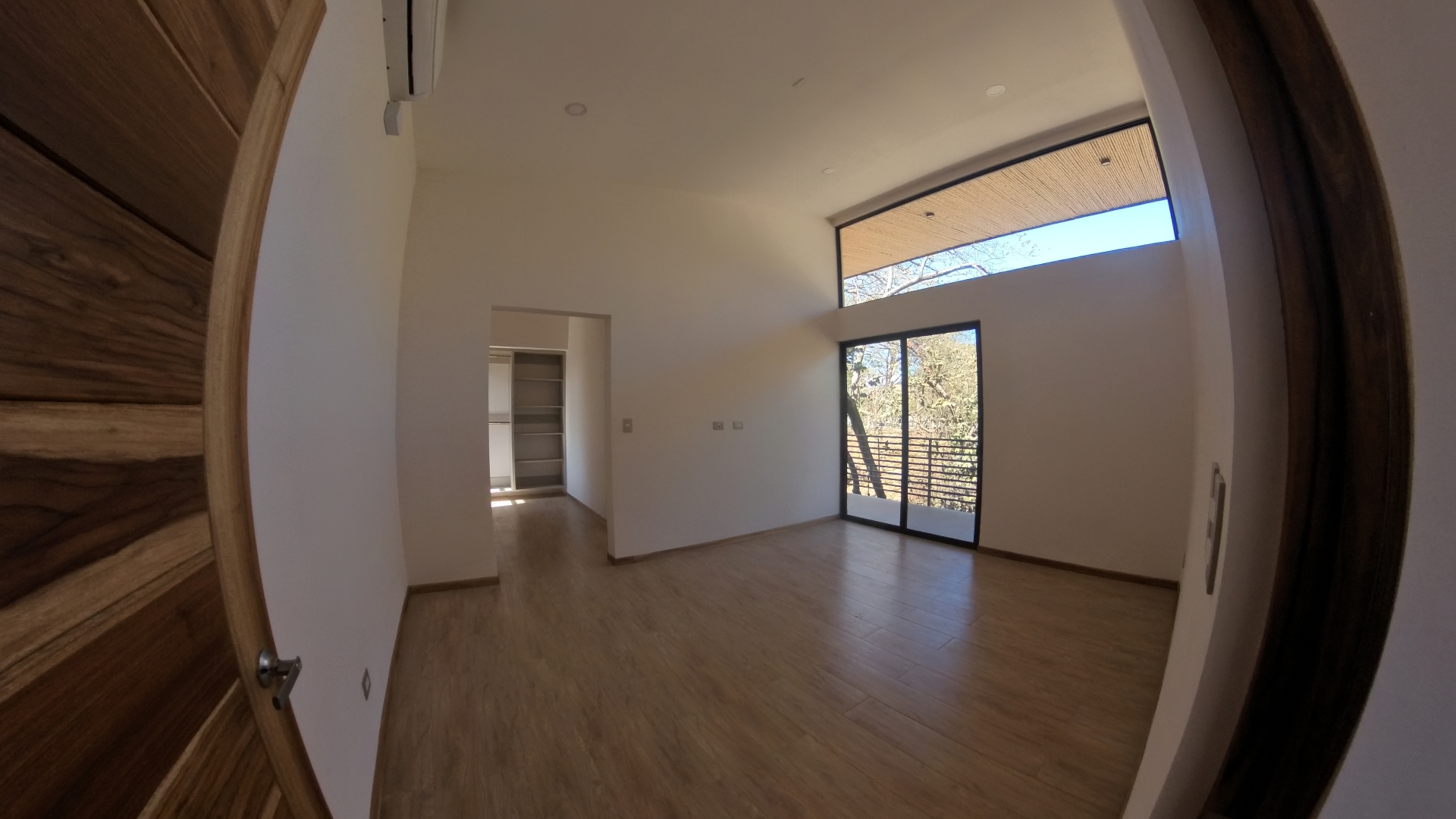 SE ALQUILA CASA EN CONDOMINIO COLONIA BLANCA EC - LIBERIA