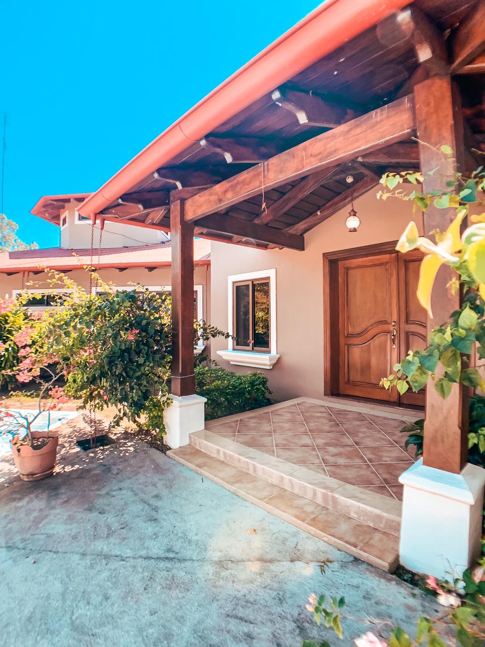 CASA EN ALQUILER - CAÑON DE LA VIEJA  CURUBANDE | LIBERIA