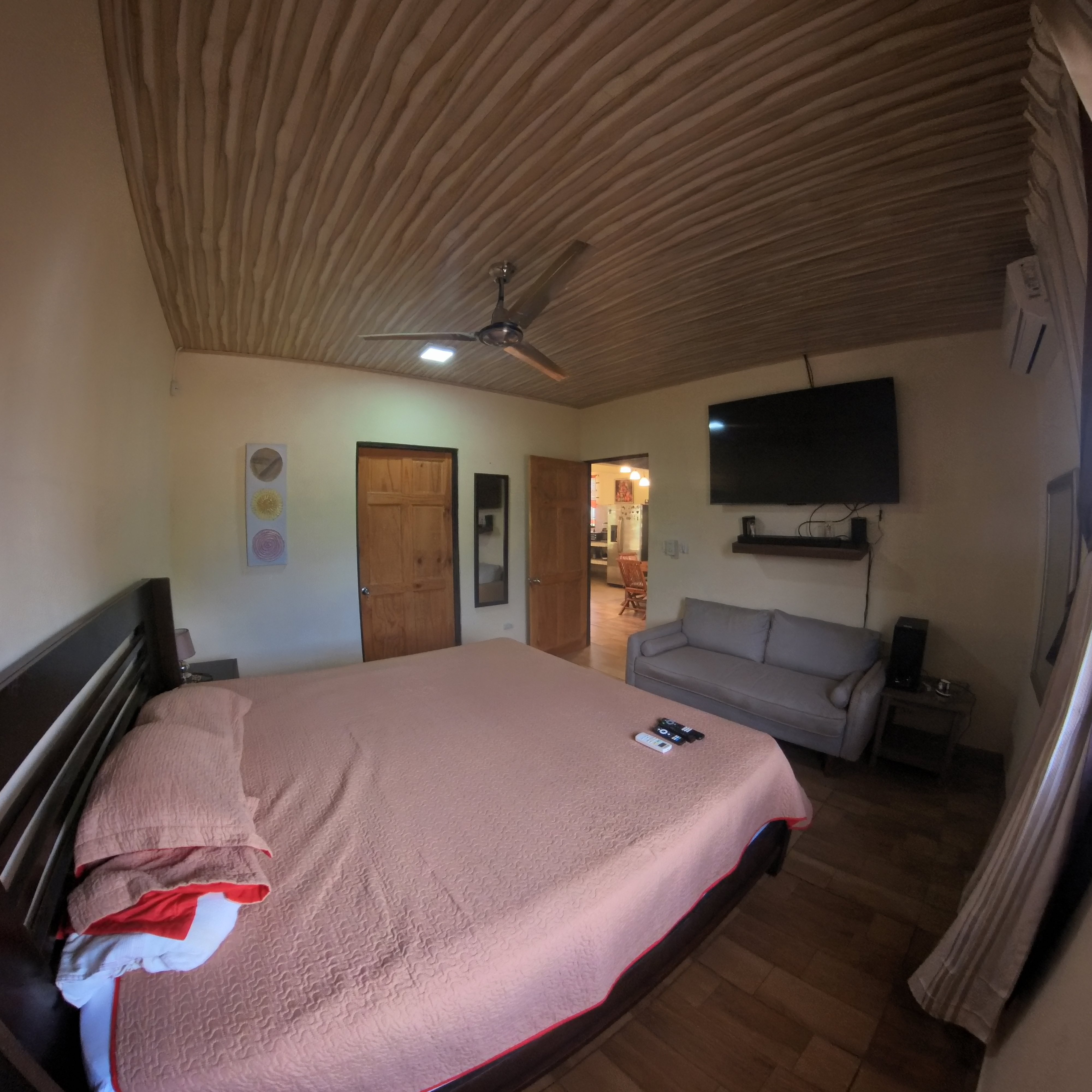 HERMOSA CASA EN VENTA TIPO QUINTA - FILADELFIA