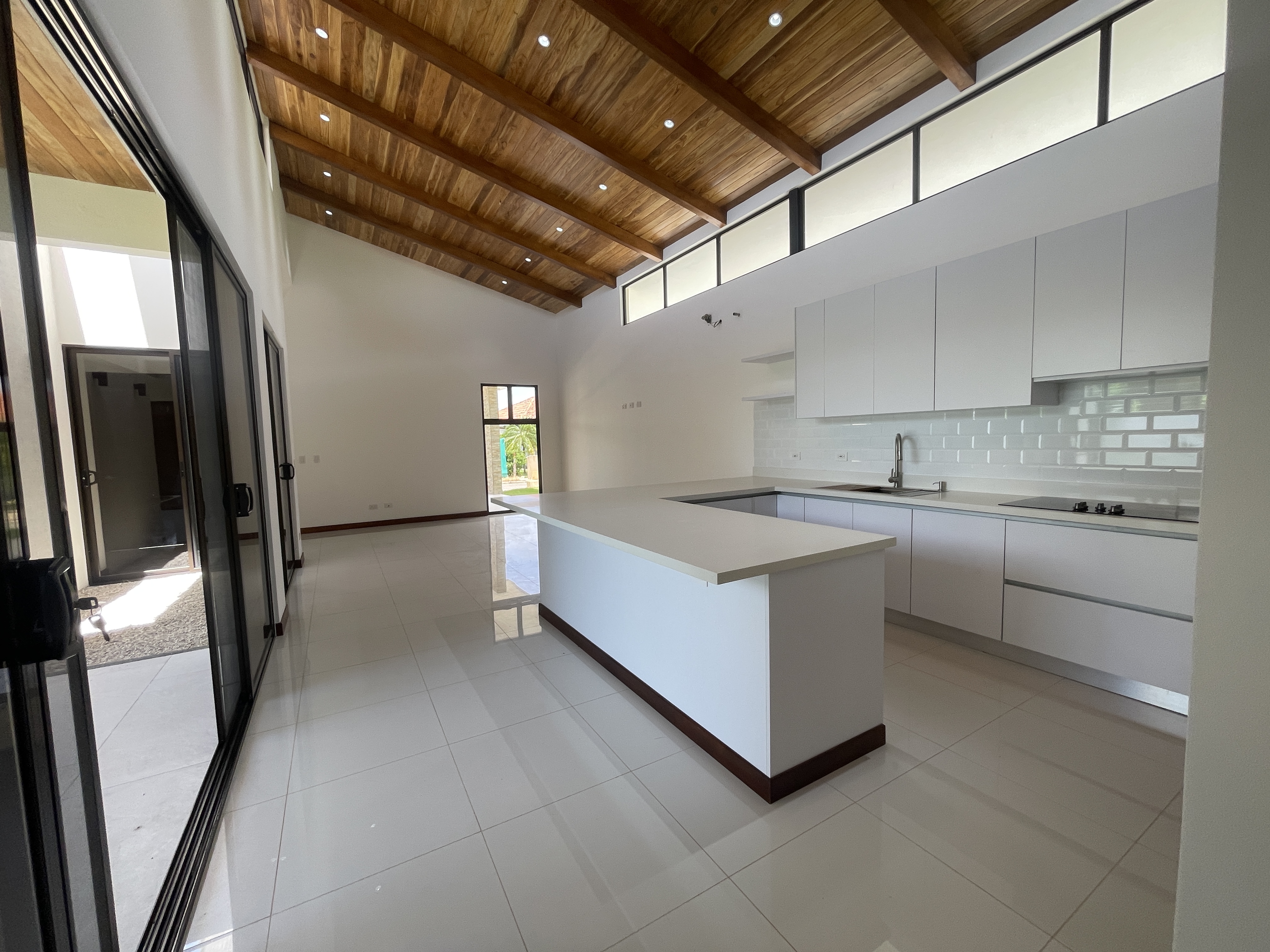 CONDOMINIO EN VENTA - PARQUE DEL ENCINO | LIBERIA