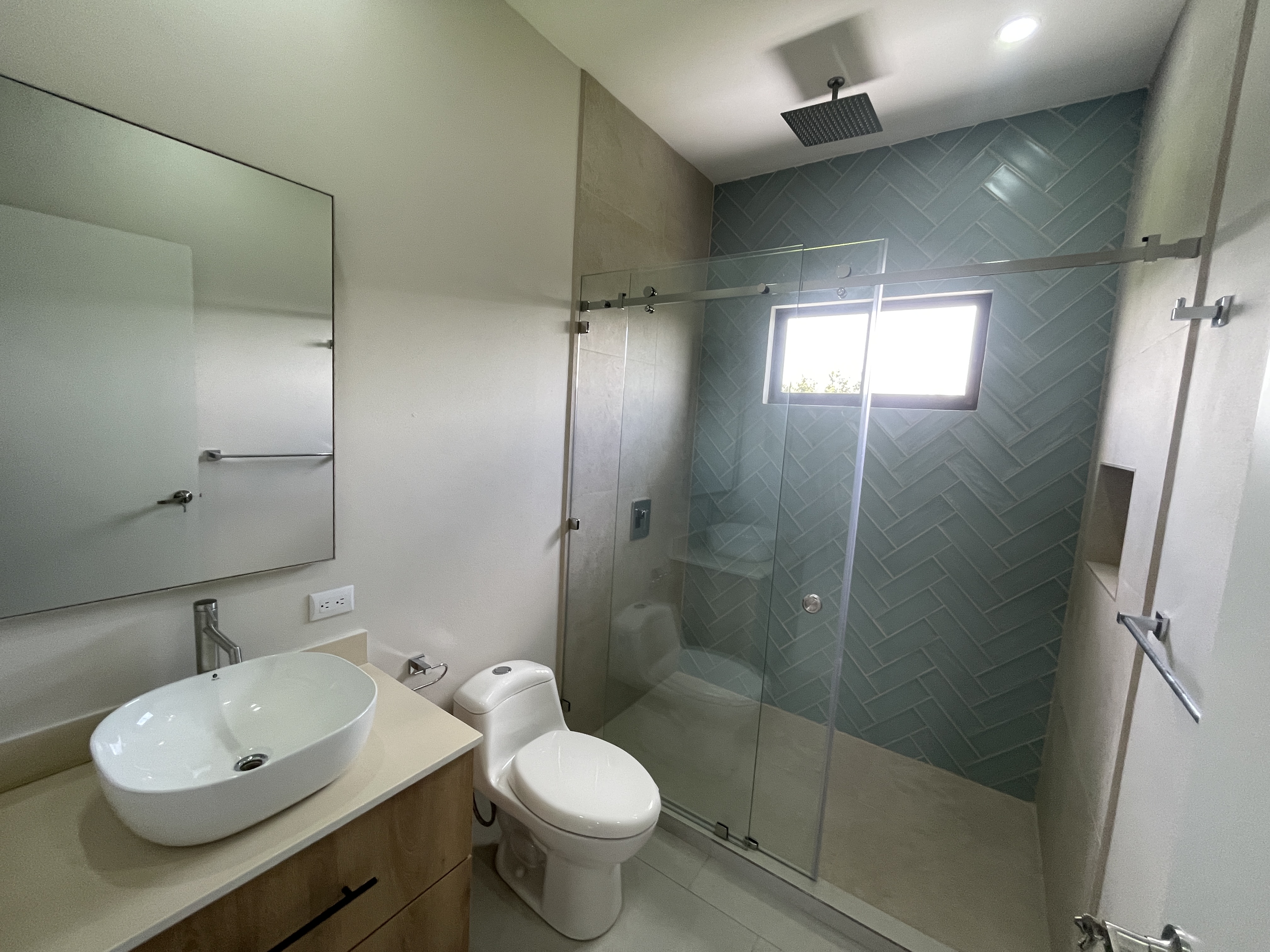 HOUSE FOR RENT IN CONDOMINIUM - TAYACAN | LIBERIA