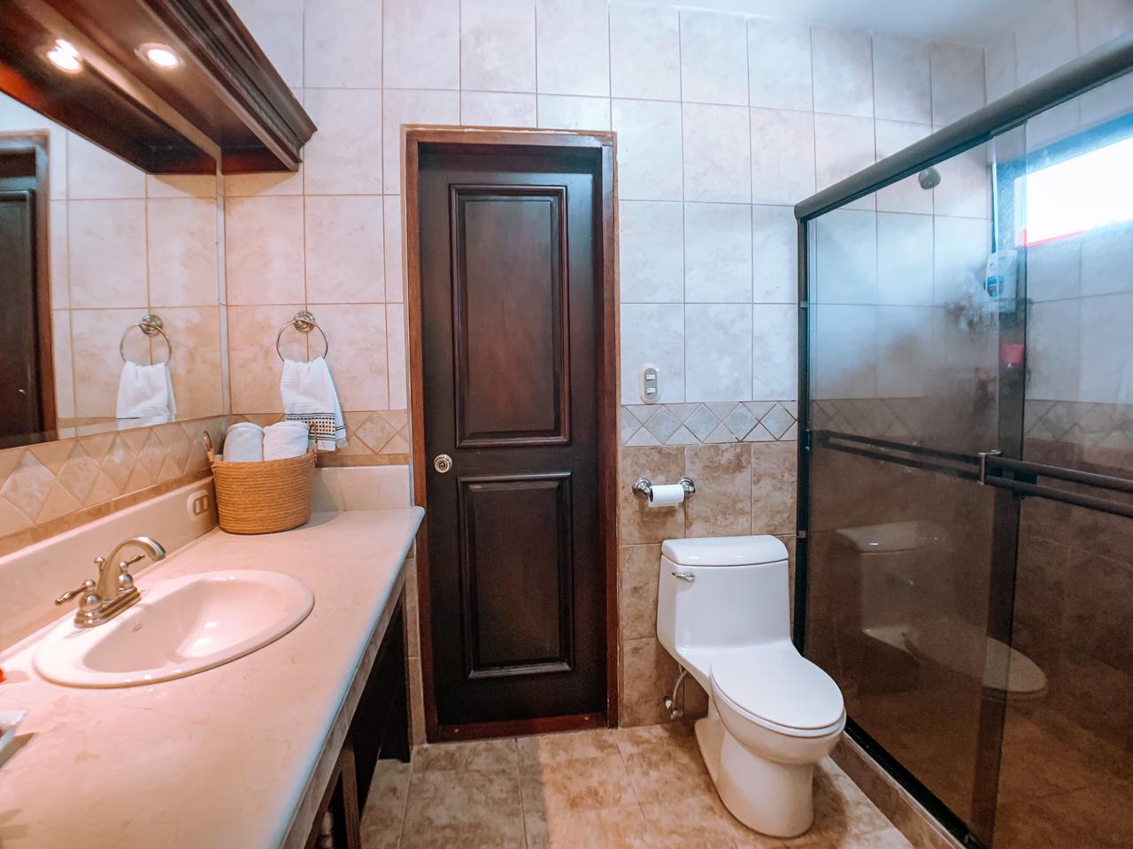 CASA EN ALQUILER - CAÑON DE LA VIEJA  CURUBANDE | LIBERIA