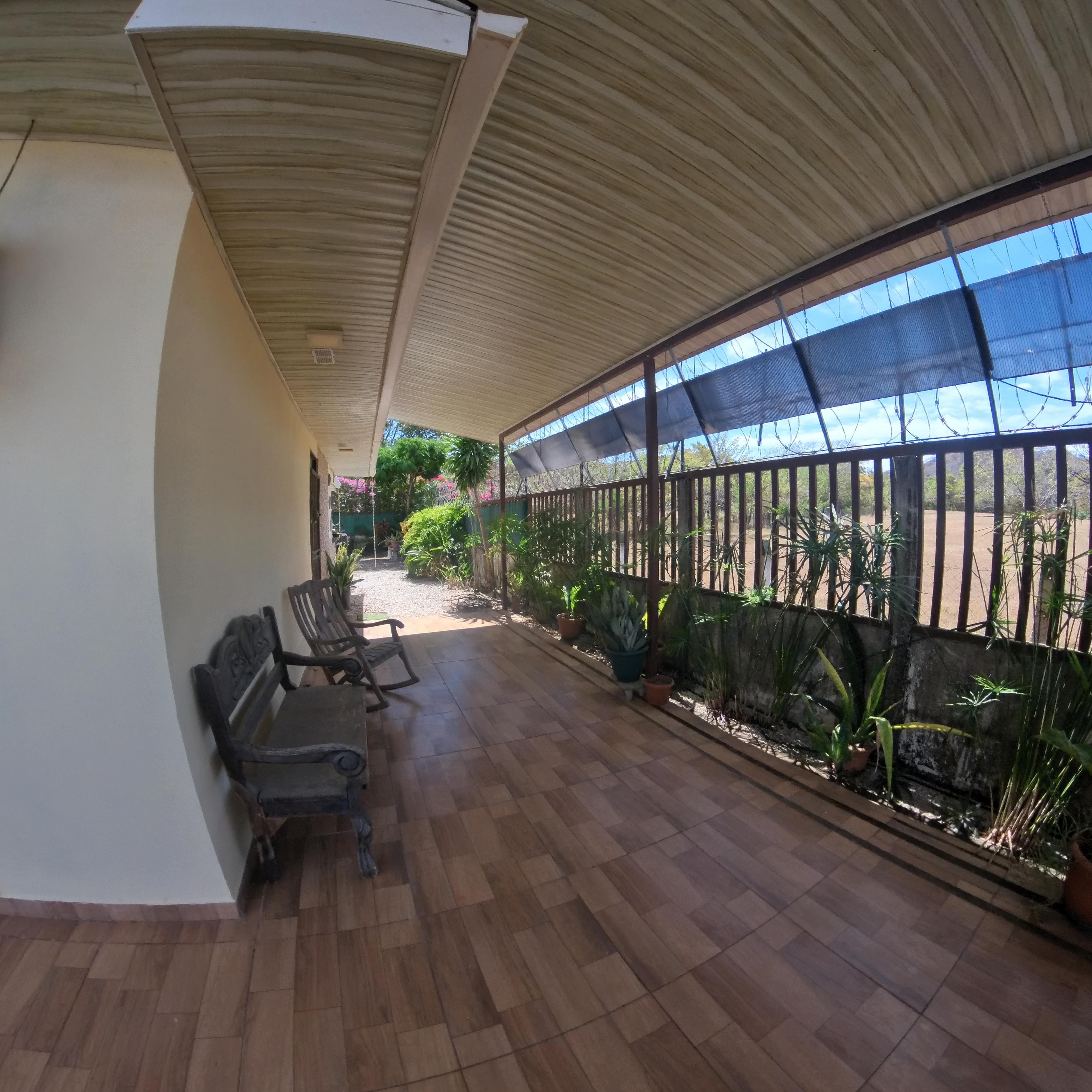 HERMOSA CASA EN VENTA TIPO QUINTA - FILADELFIA