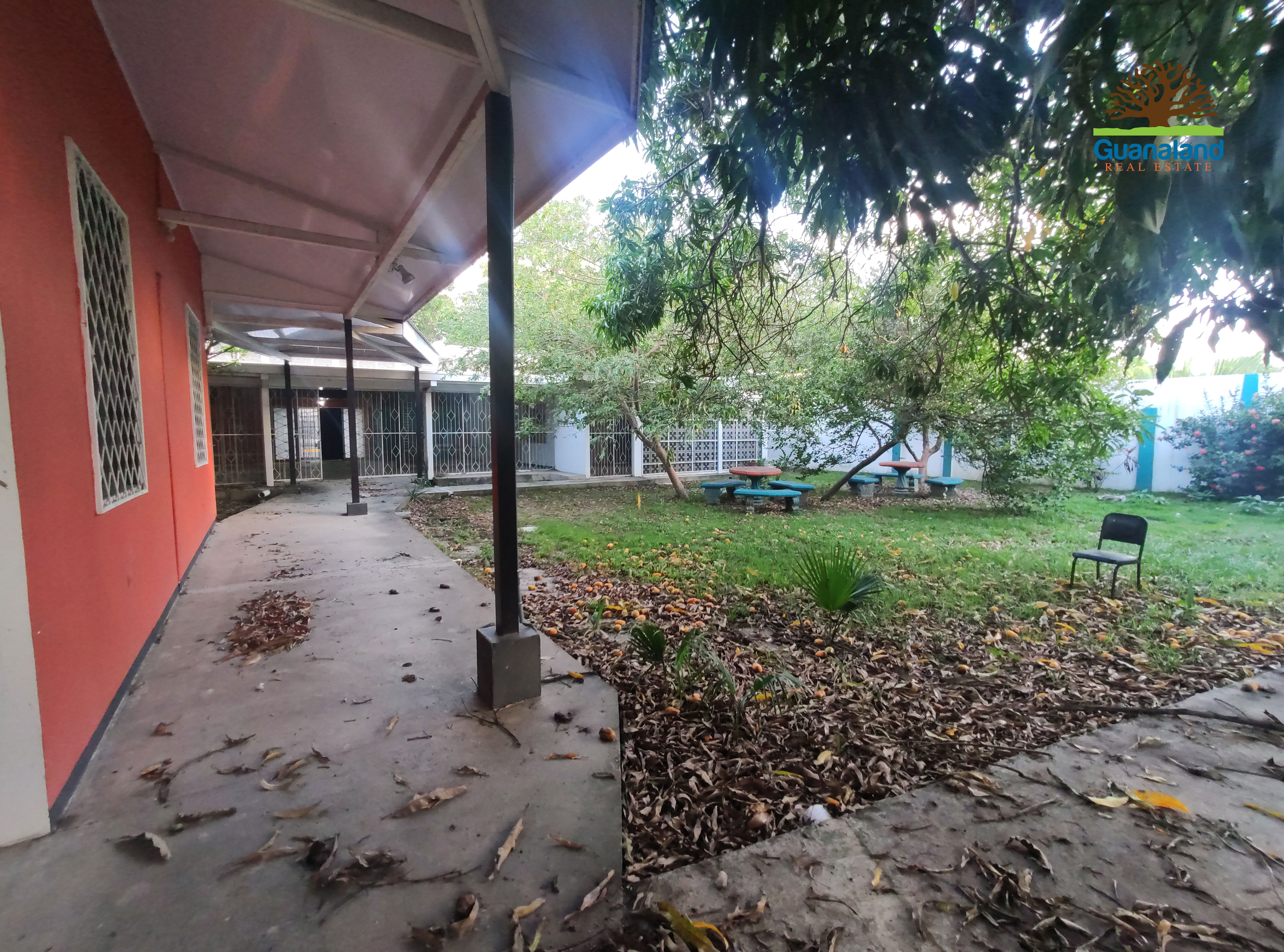 ALQUILER LOCAL COMERCIAL - AVE. 25 JULIO | LIBERIA