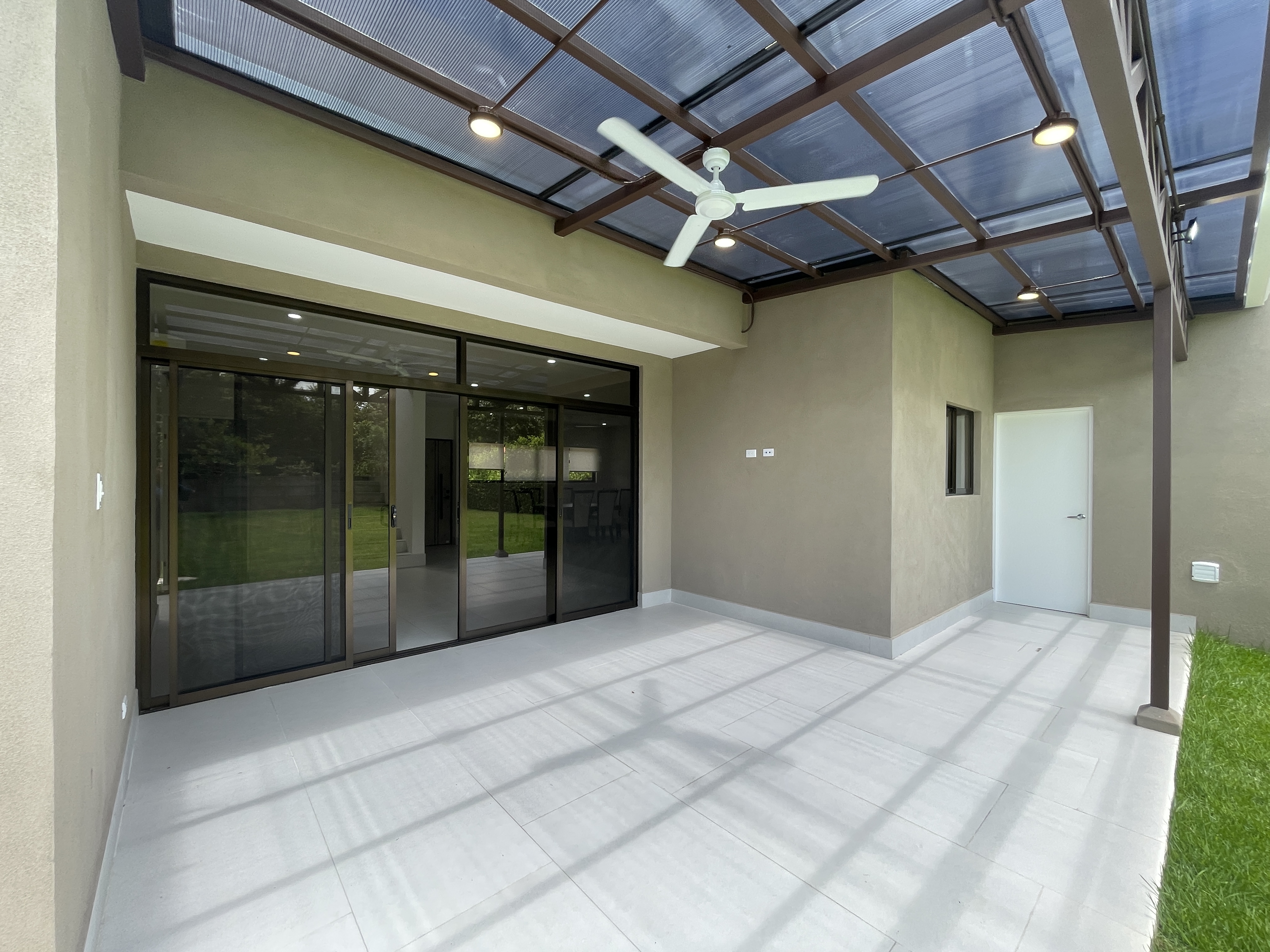 HOUSE FOR RENT IN CONDOMINIUM - TAYACAN | LIBERIA