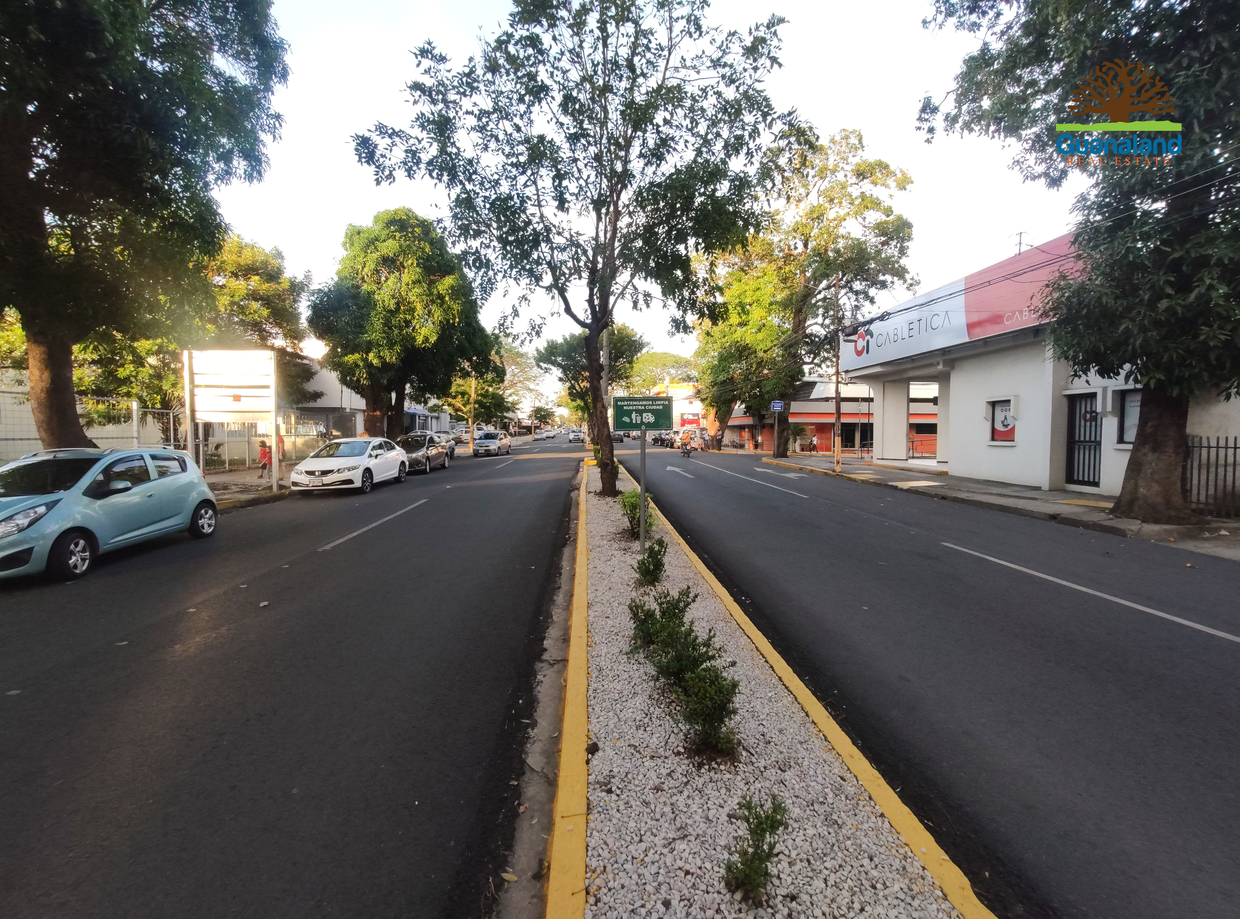 ALQUILER LOCAL COMERCIAL - AVE. 25 JULIO | LIBERIA