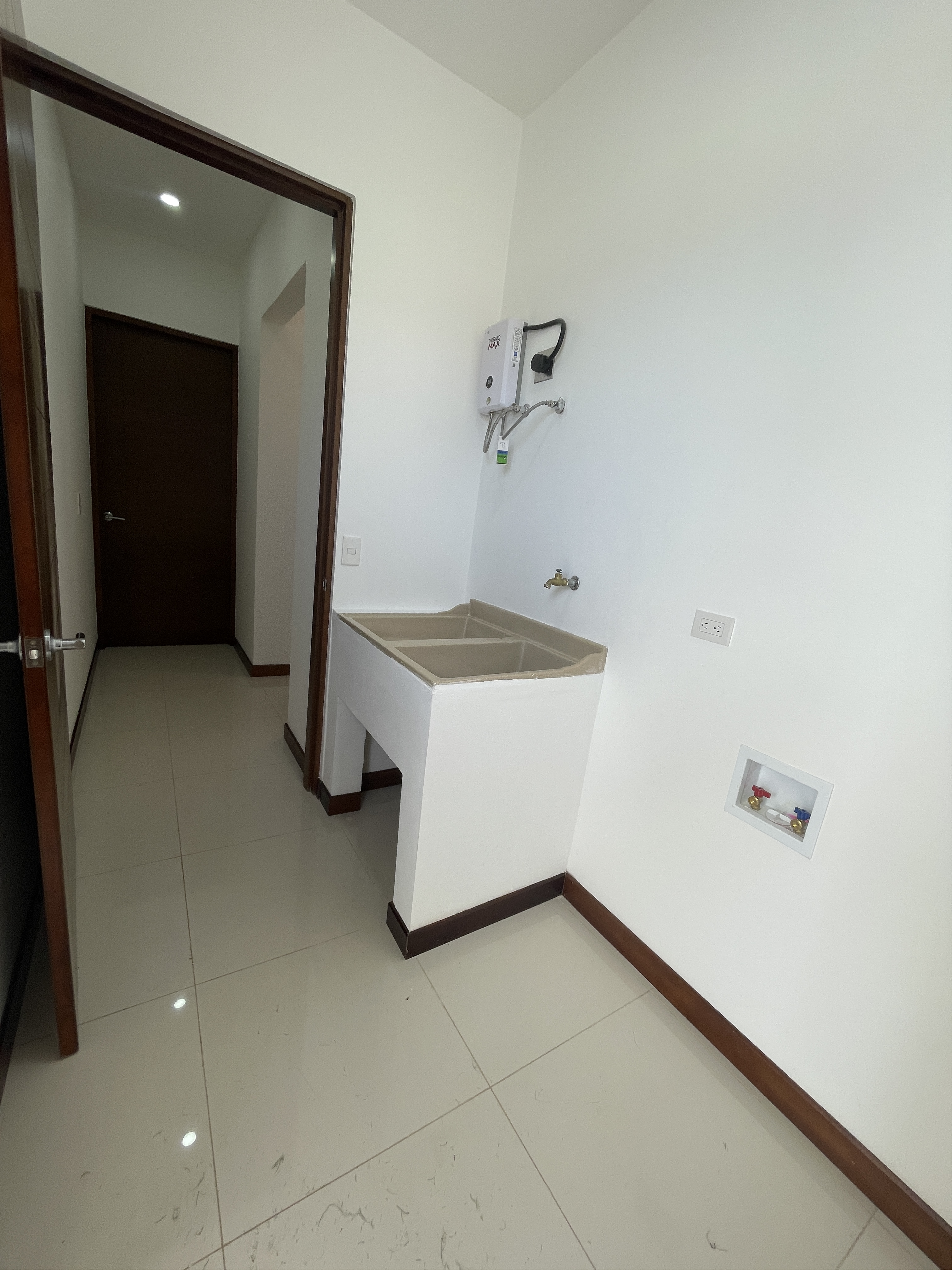CONDOMINIO EN VENTA - PARQUE DEL ENCINO | LIBERIA