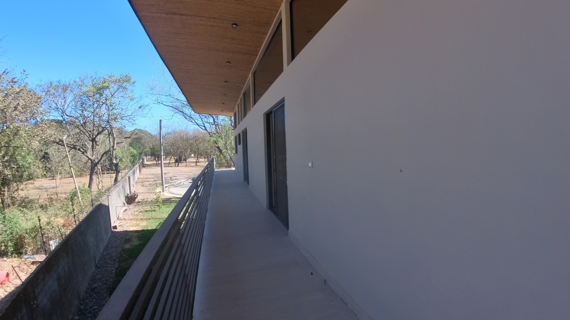 SE ALQUILA CASA EN CONDOMINIO COLONIA BLANCA EC - LIBERIA