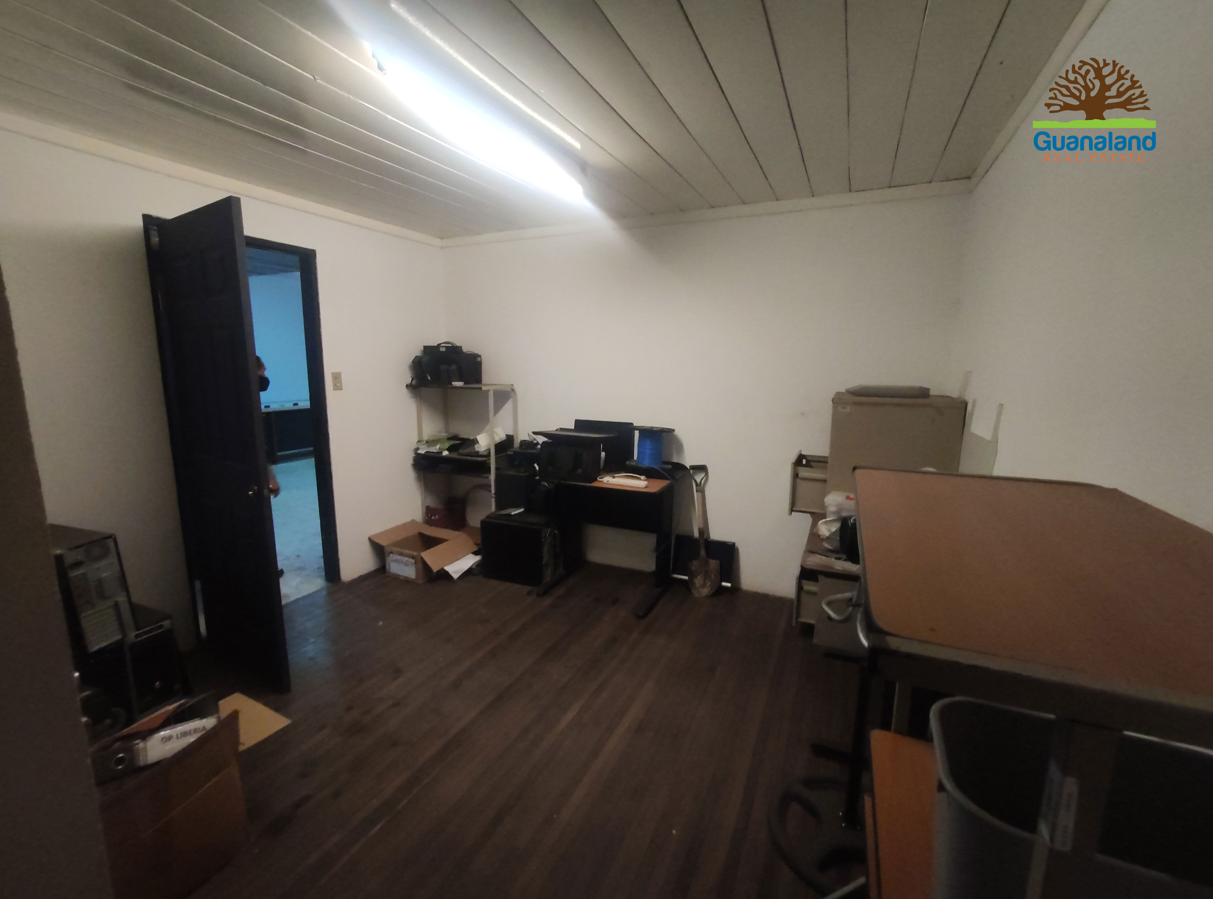 ALQUILER LOCAL COMERCIAL - AVE. 25 JULIO | LIBERIA