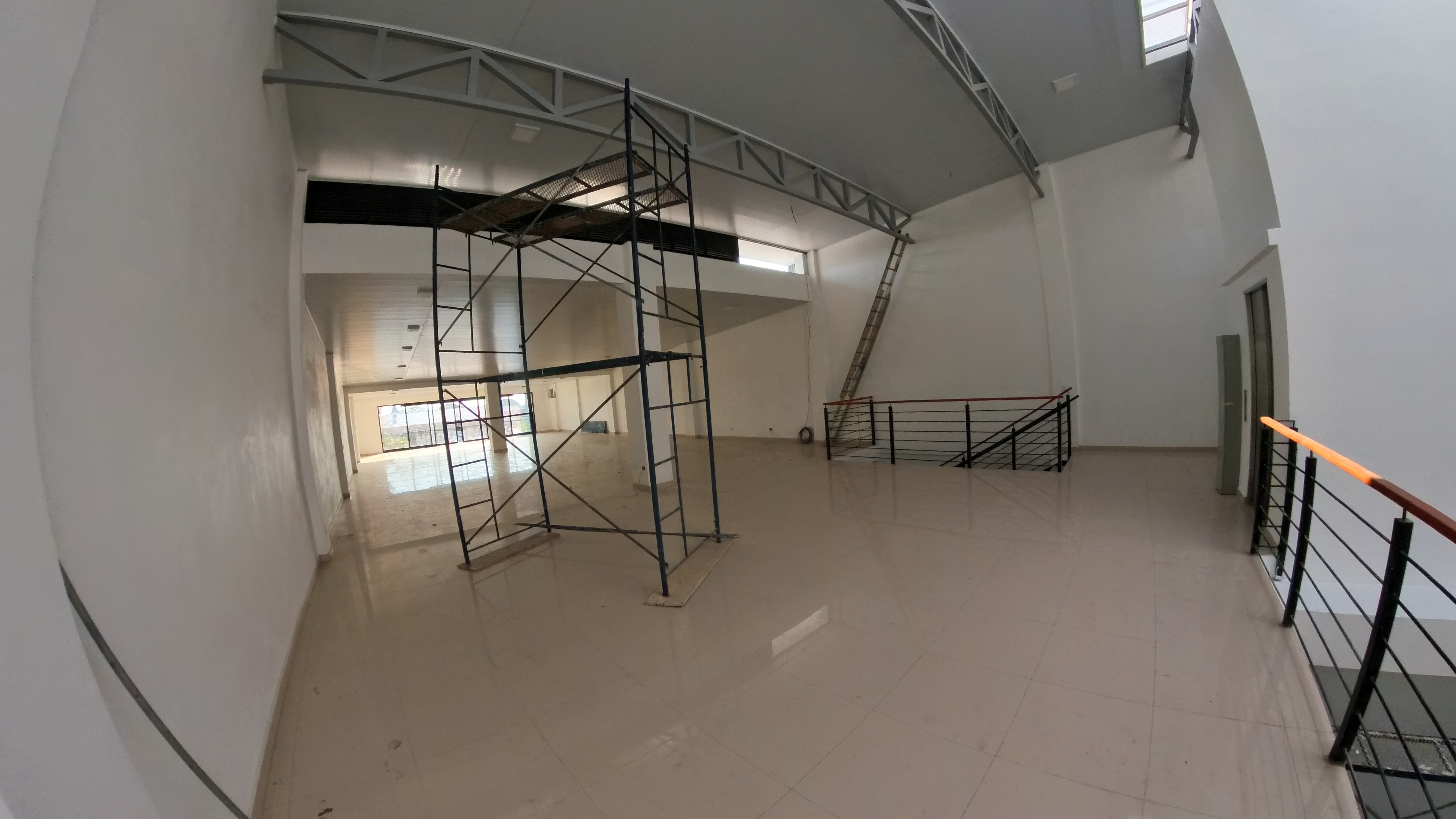 Commercial Rental Opportunity in Liberia – Ideal for Offices or Retail