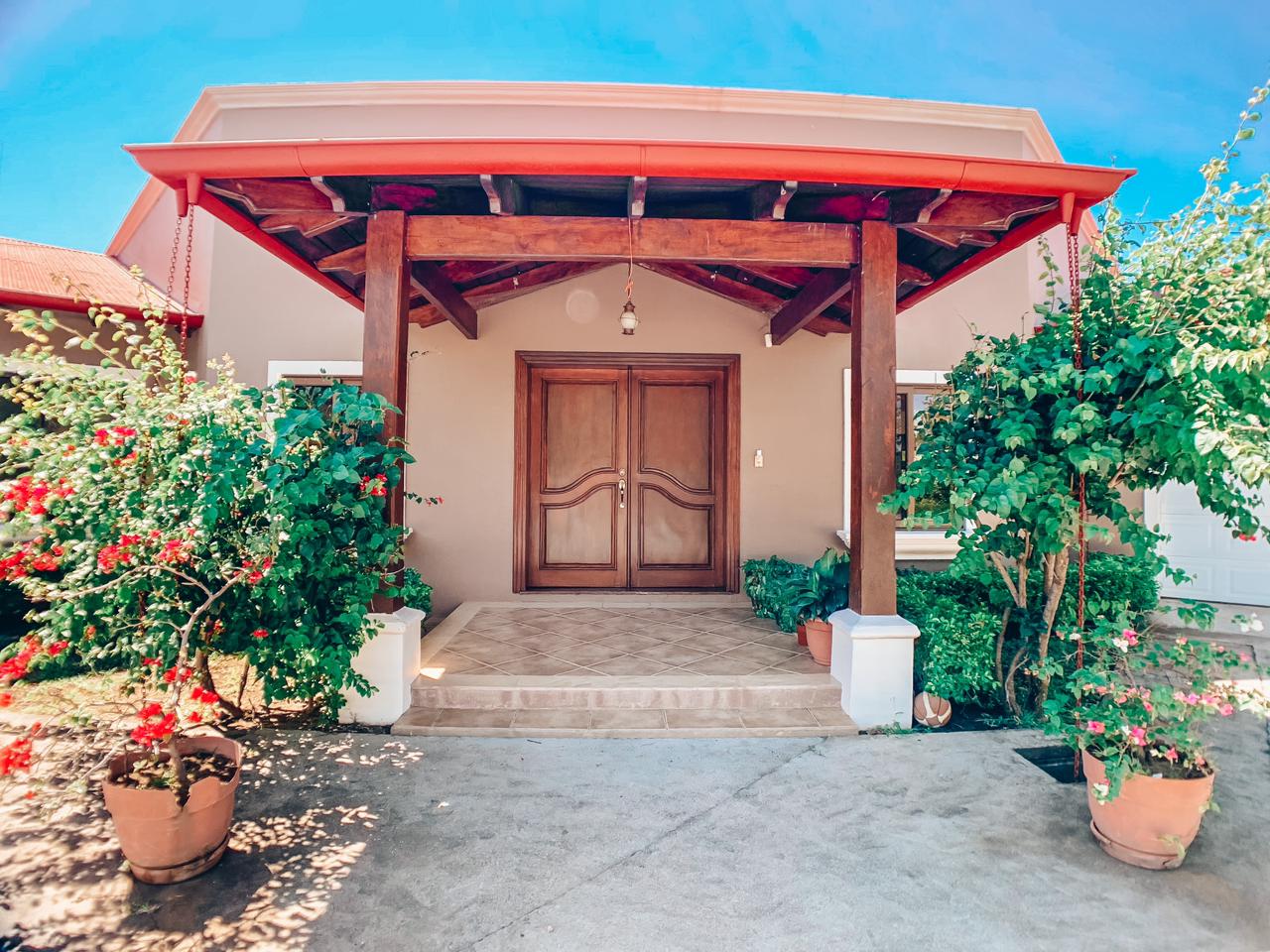 CASA EN ALQUILER - CAÑON DE LA VIEJA  CURUBANDE | LIBERIA