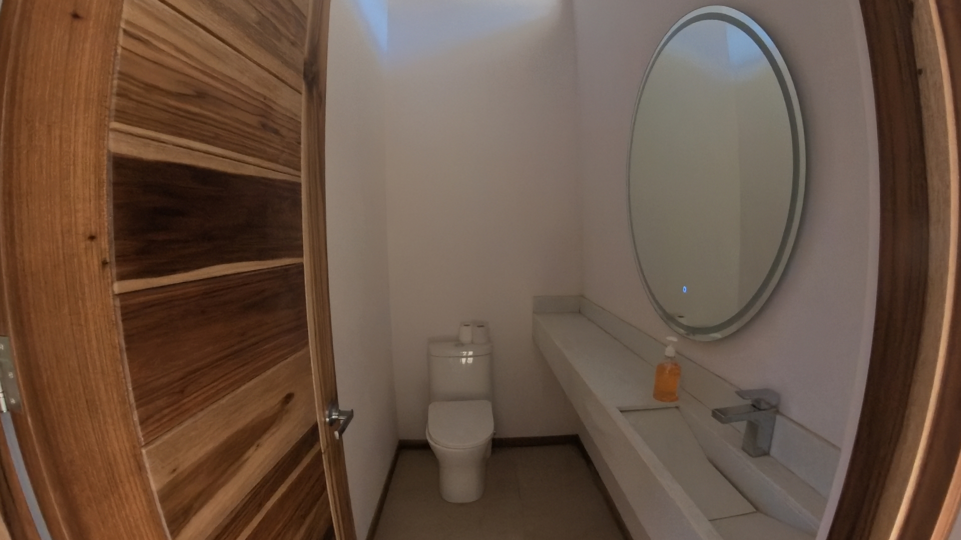 SE ALQUILA CASA EN CONDOMINIO COLONIA BLANCA EC - LIBERIA