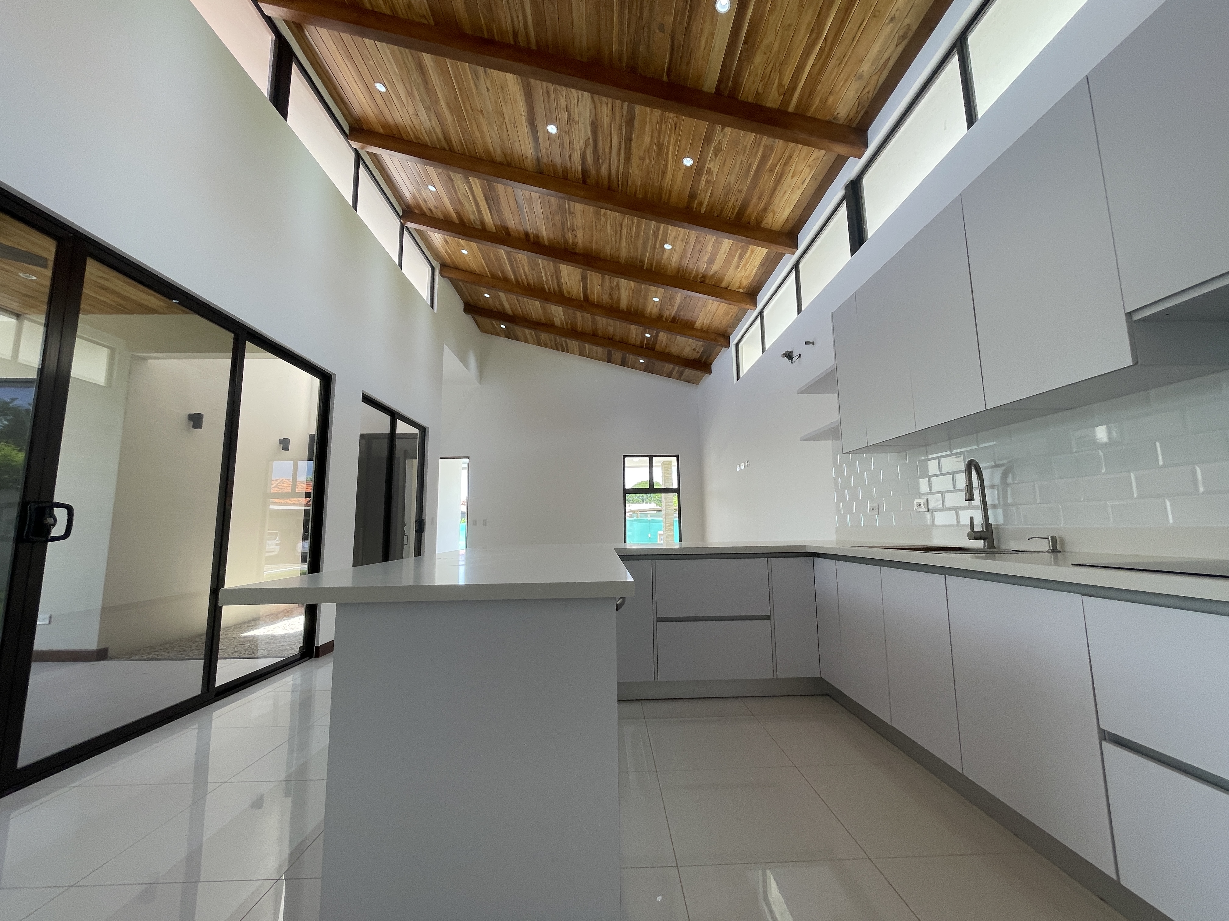 CONDOMINIO EN VENTA - PARQUE DEL ENCINO | LIBERIA