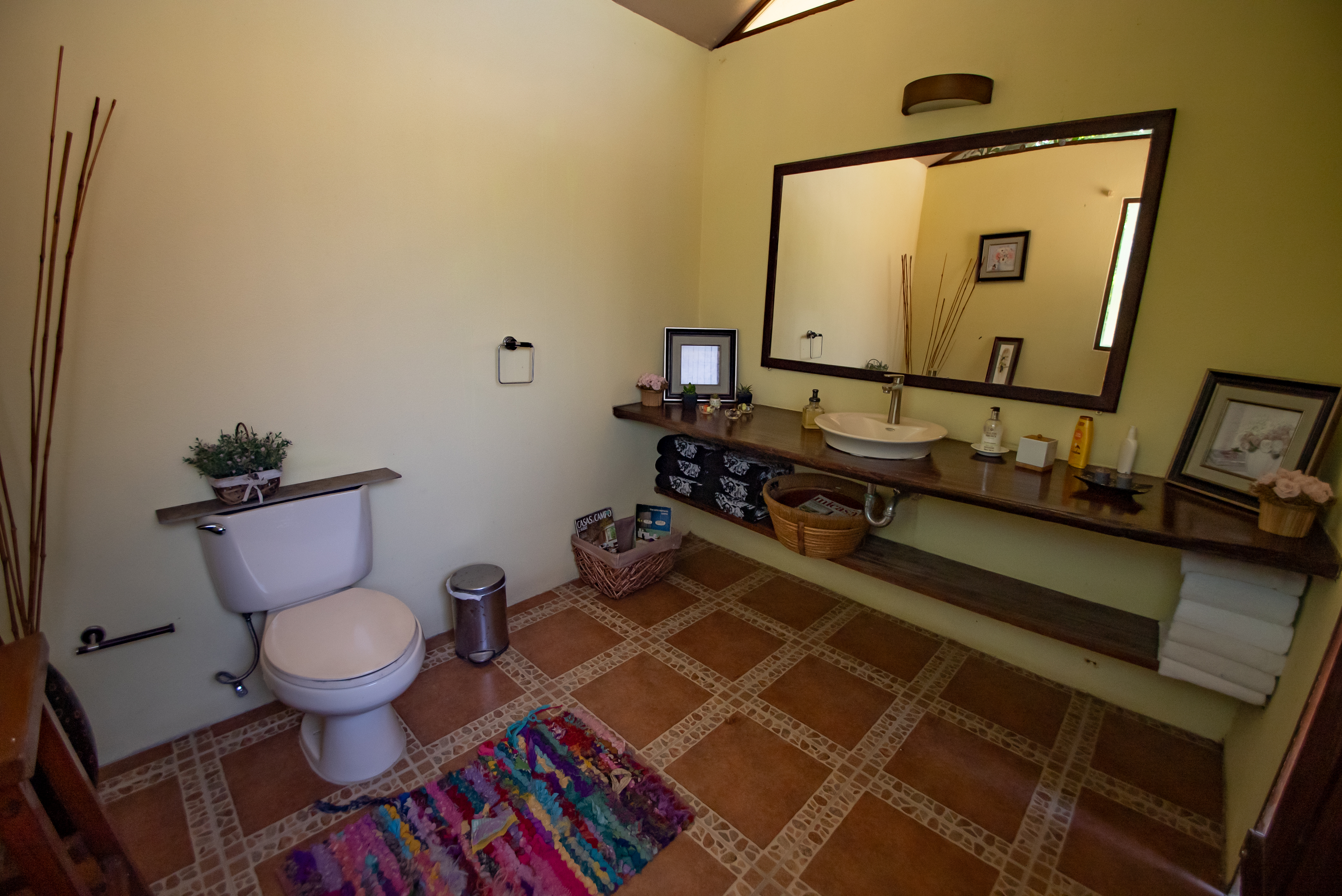 COUNTRY SIDE HOME FOR SALE - GUADALUPE | LIBERIA