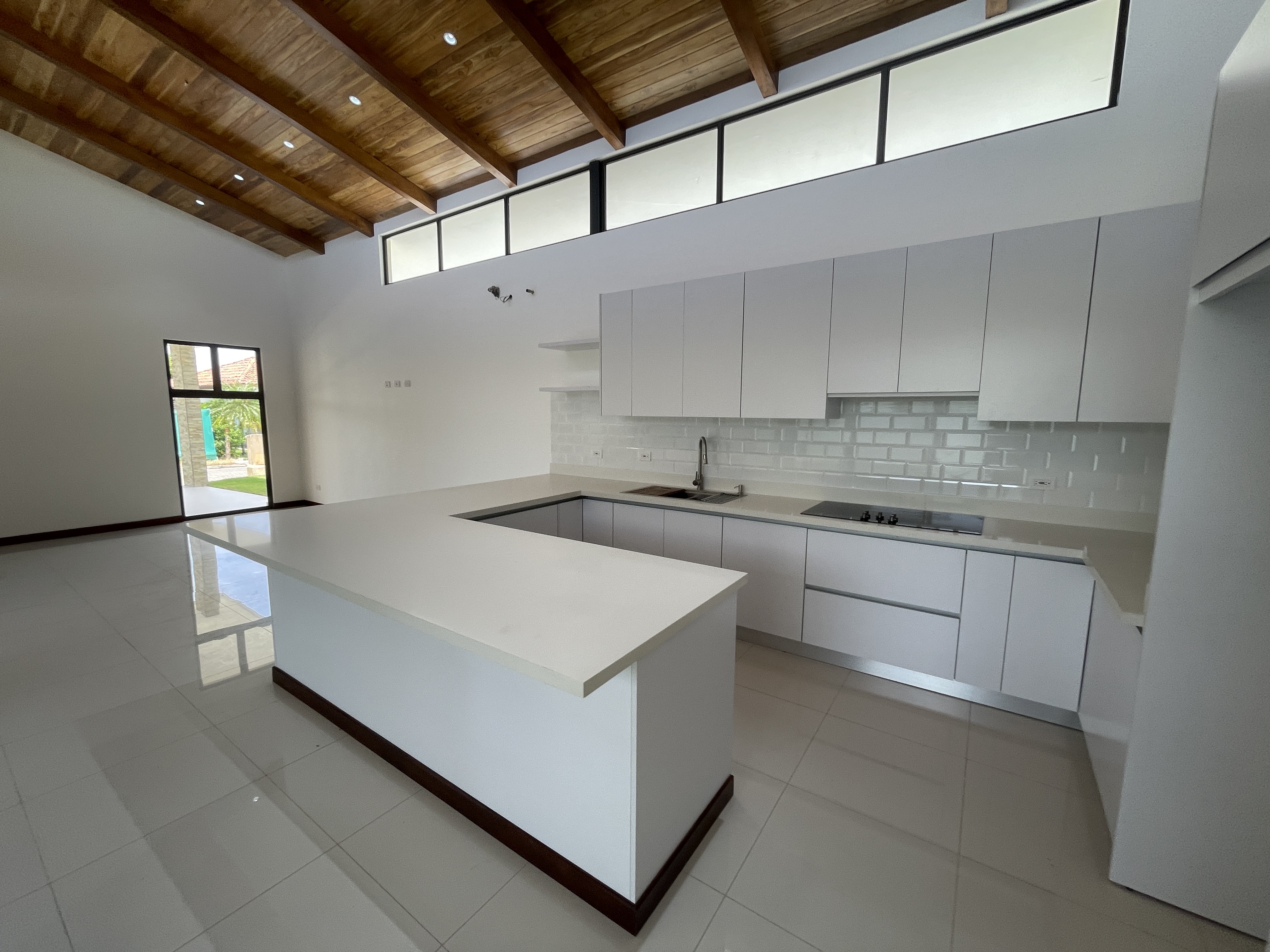 CONDOMINIO EN VENTA - PARQUE DEL ENCINO | LIBERIA