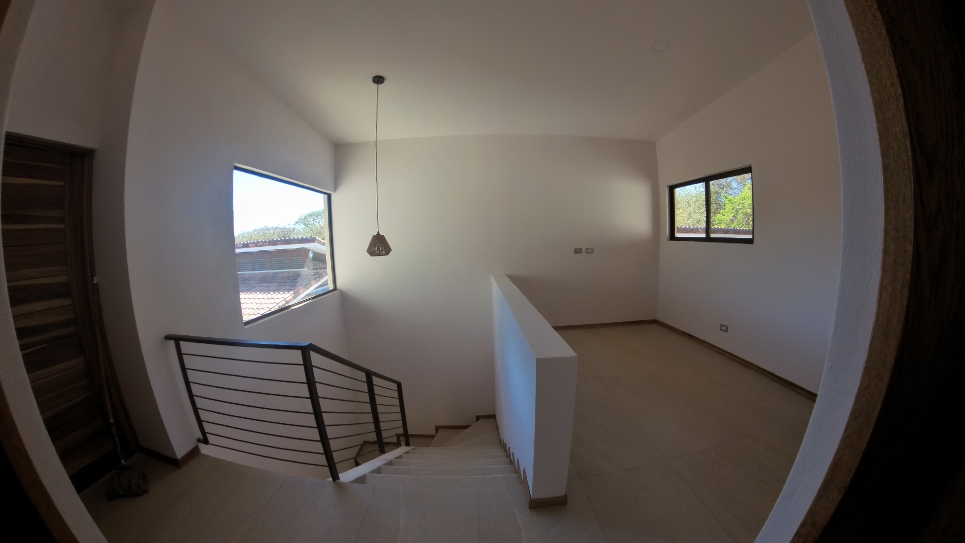 SE ALQUILA CASA EN CONDOMINIO COLONIA BLANCA EC - LIBERIA