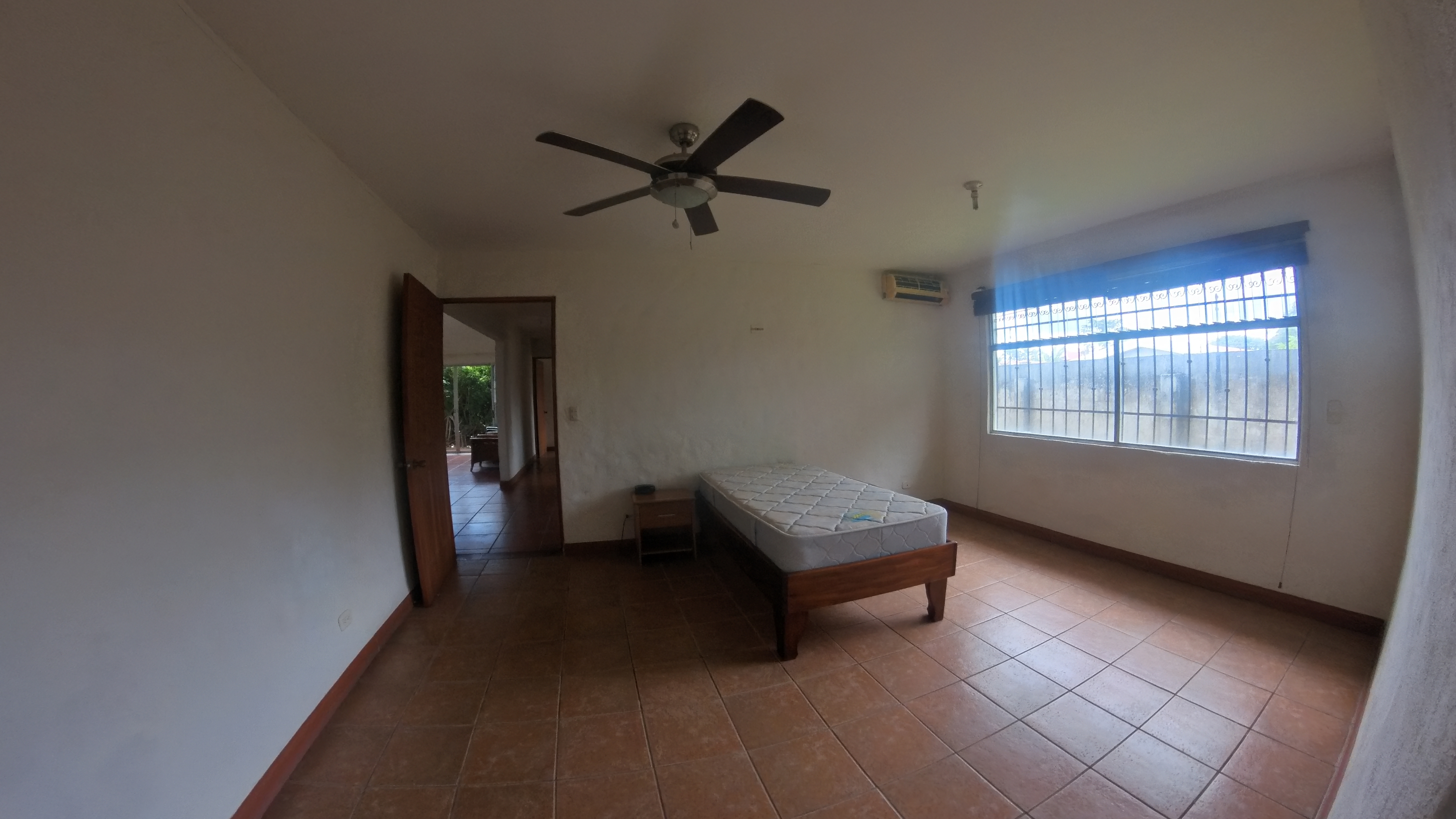 CASA EN VENTA RESIDENCIAL EL REAL - LIBERIA