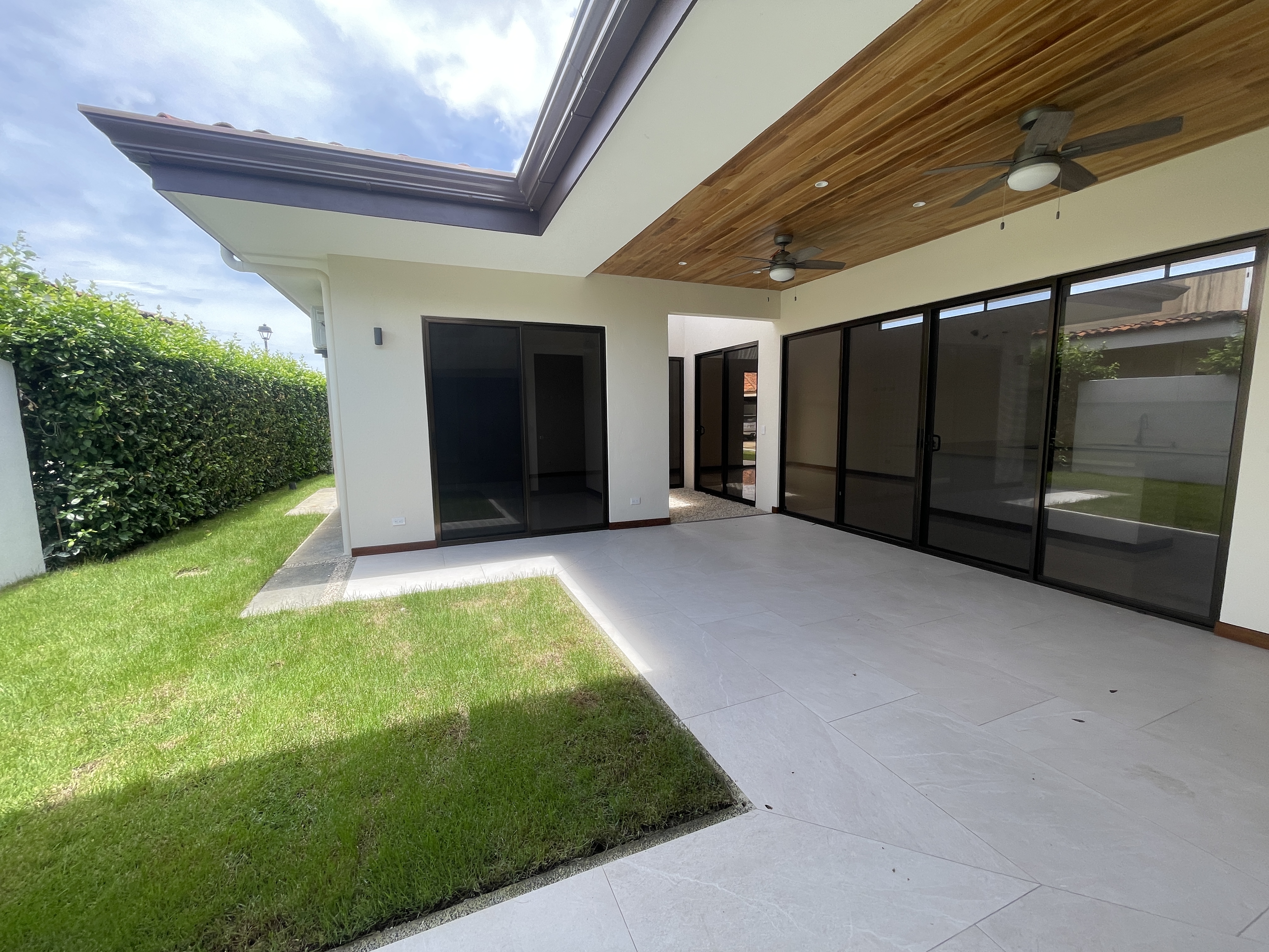 CONDOMINIO EN VENTA - PARQUE DEL ENCINO | LIBERIA