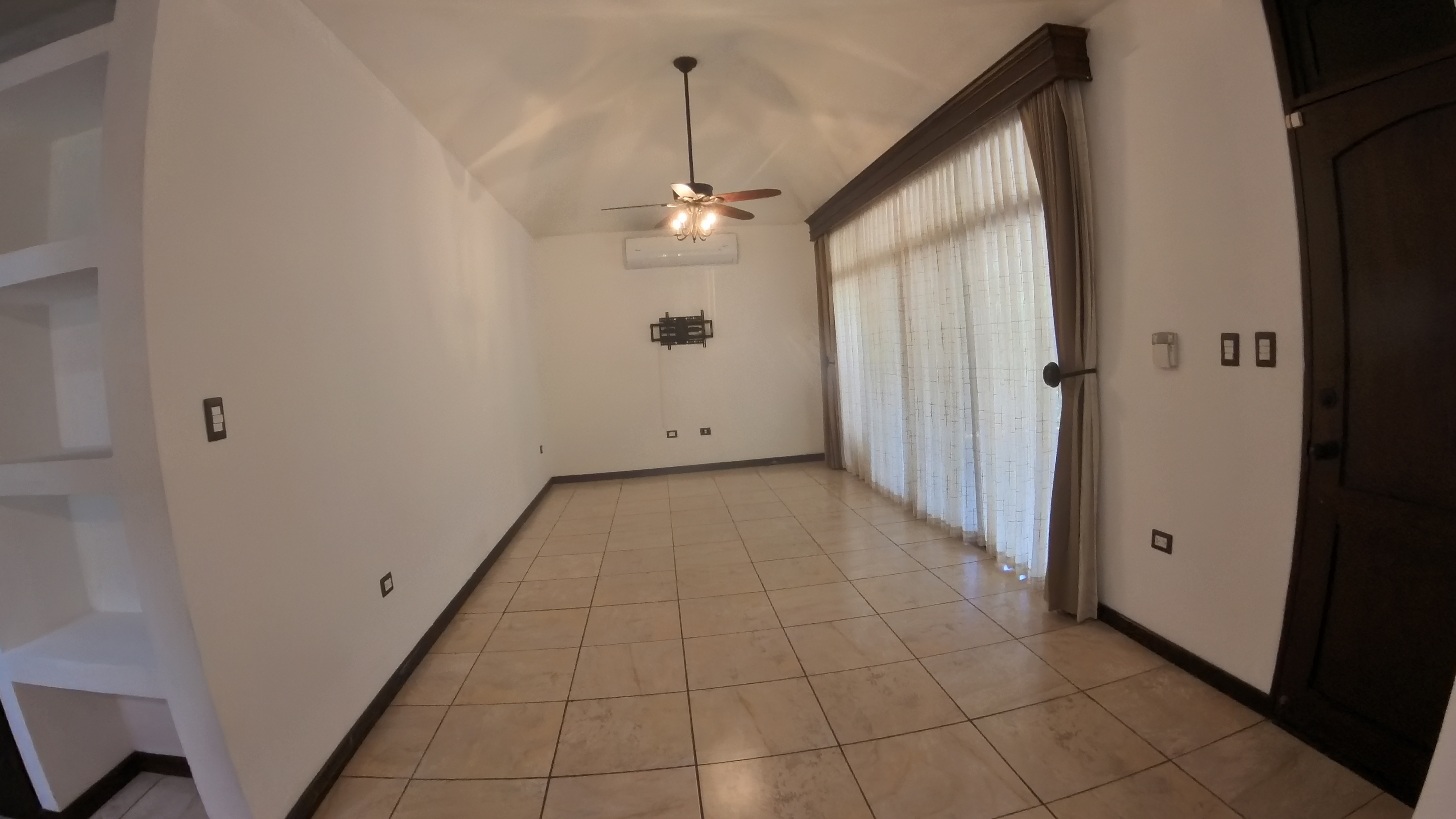 ALQUILO CASA -  CONDOMINIO PARQUE DEL ENCINO | LIBERIA