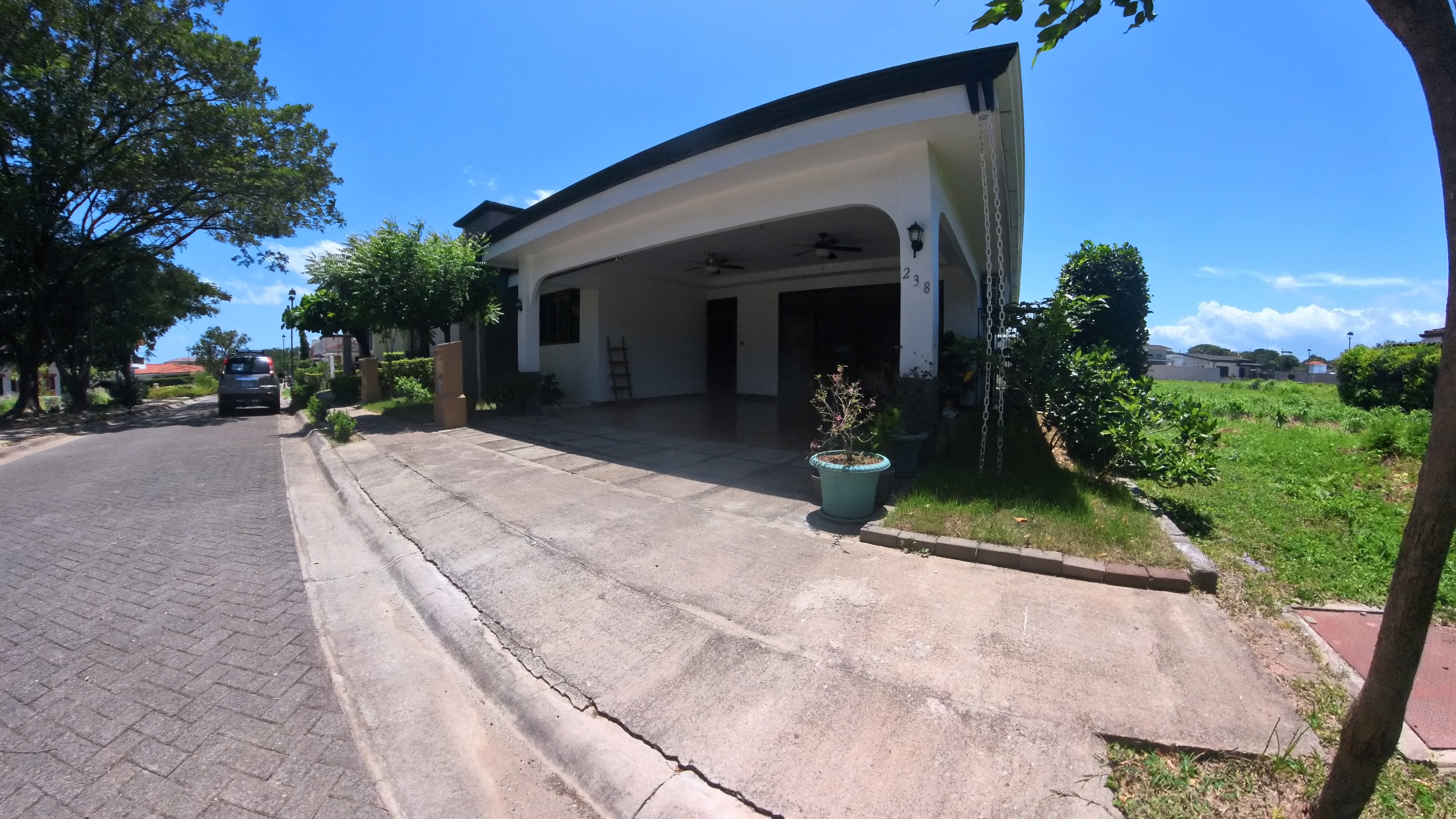 ALQUILO CASA -  CONDOMINIO PARQUE DEL ENCINO | LIBERIA