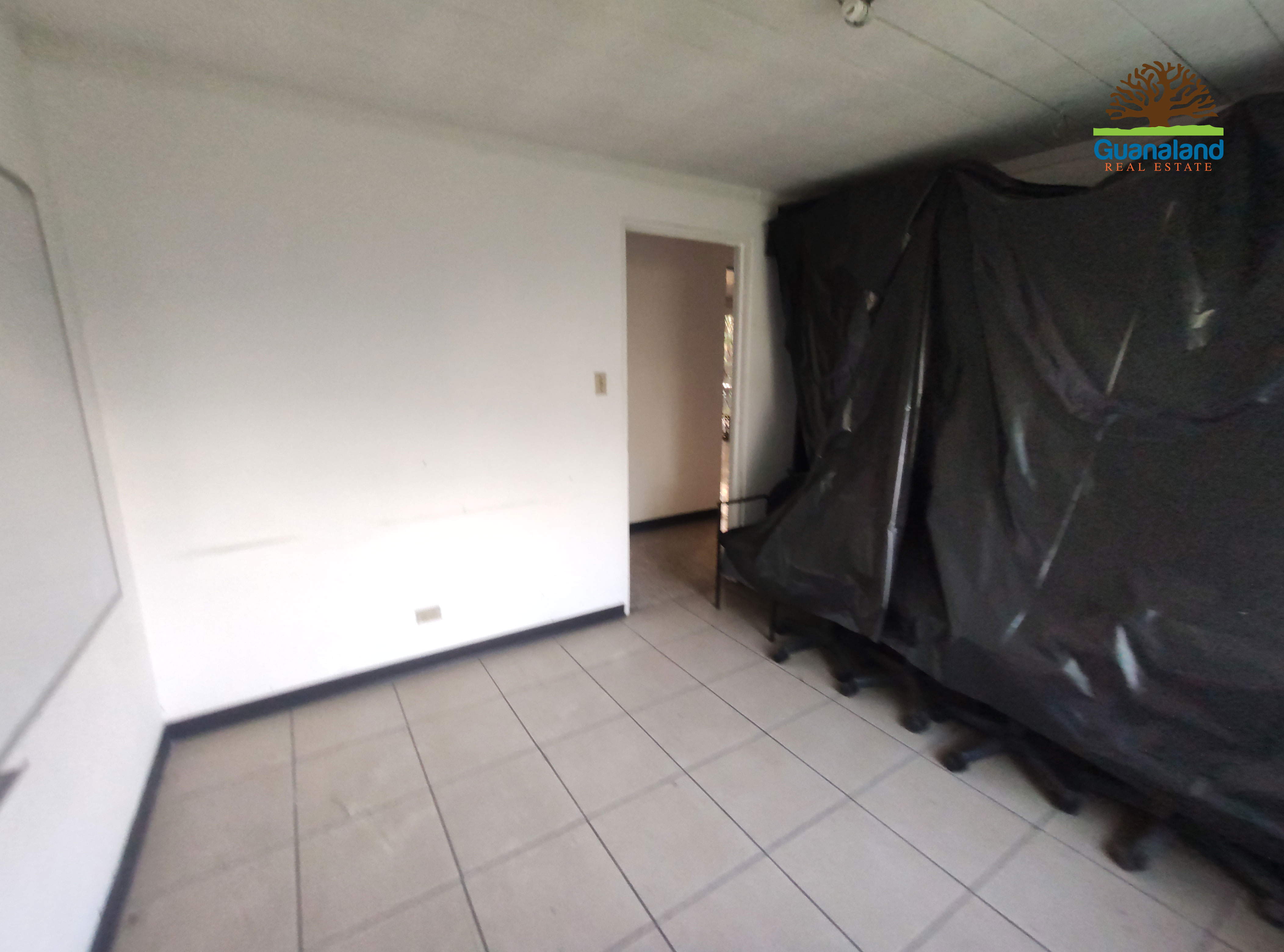 ALQUILER LOCAL COMERCIAL - AVE. 25 JULIO | LIBERIA