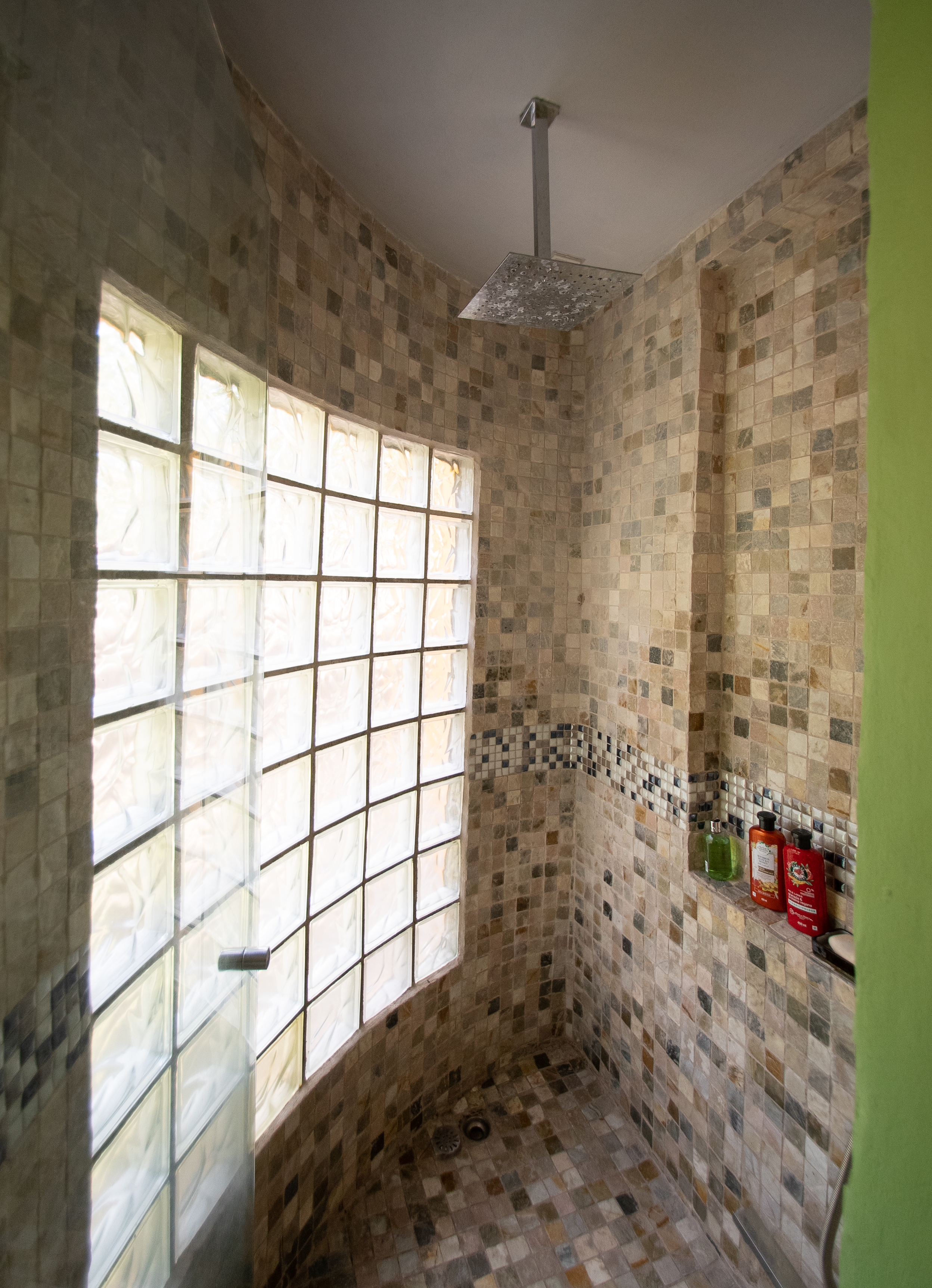 COUNTRY SIDE HOME FOR SALE - GUADALUPE | LIBERIA