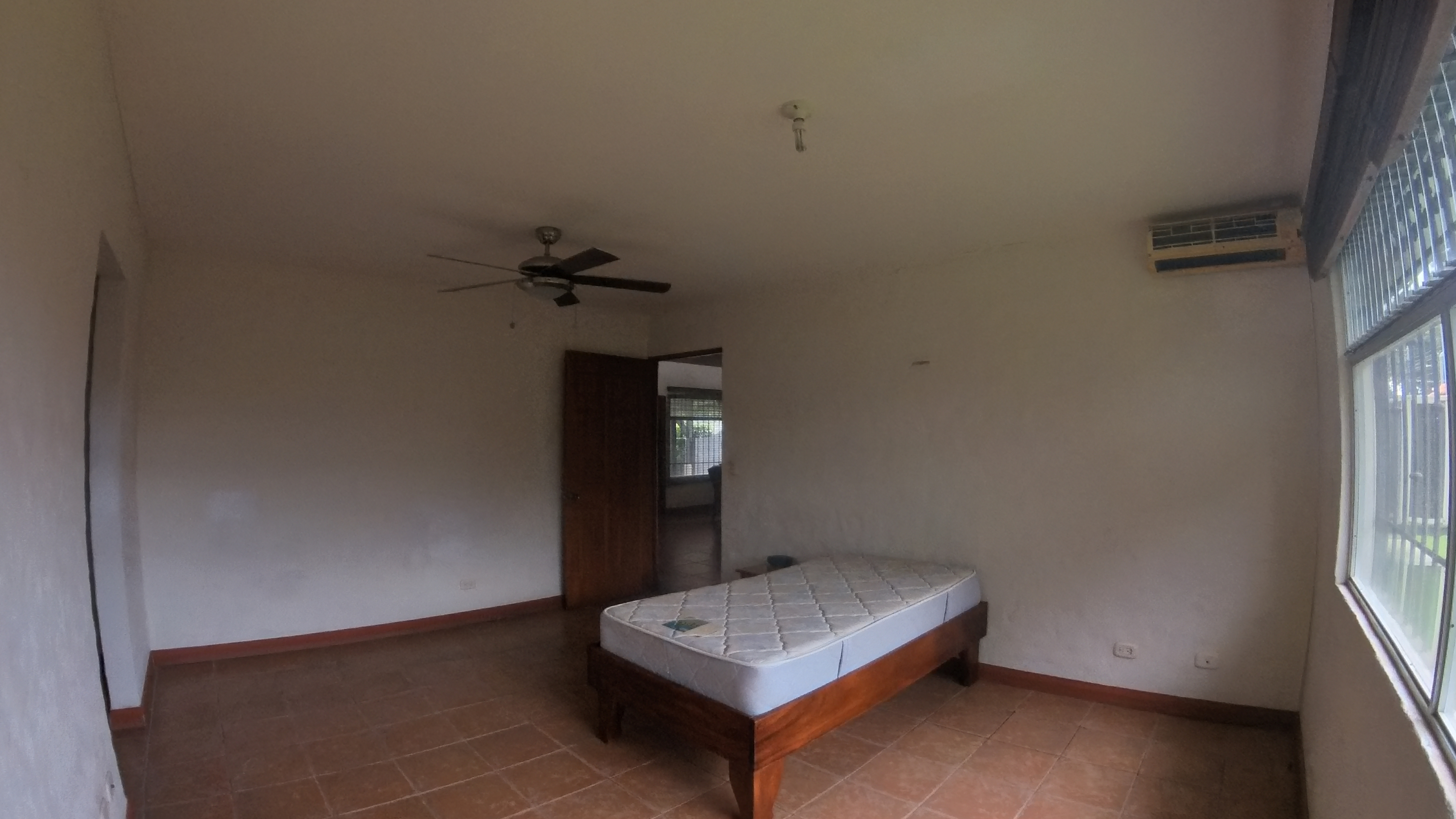 CASA EN VENTA RESIDENCIAL EL REAL - LIBERIA