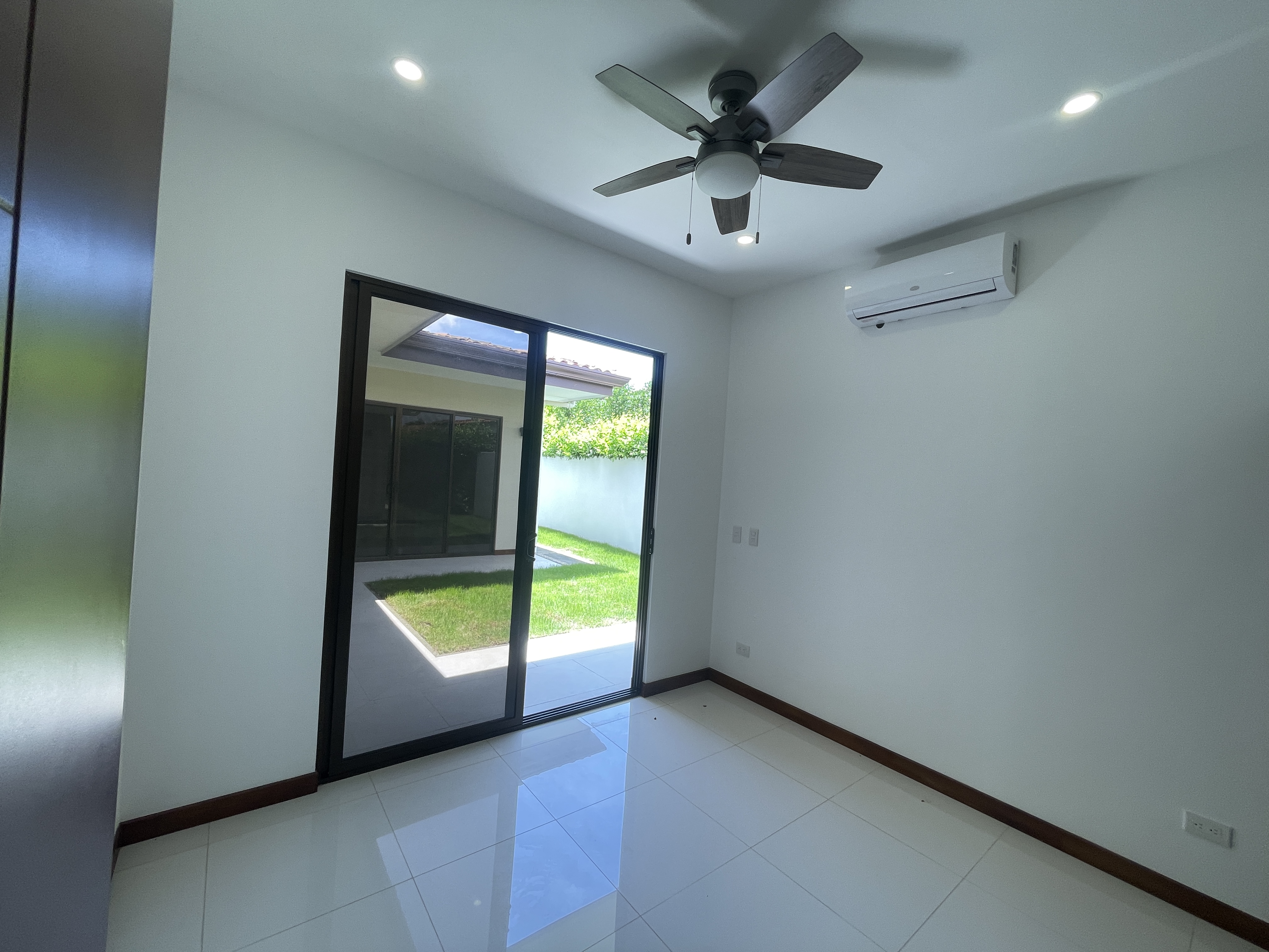 CONDOMINIO EN VENTA - PARQUE DEL ENCINO | LIBERIA