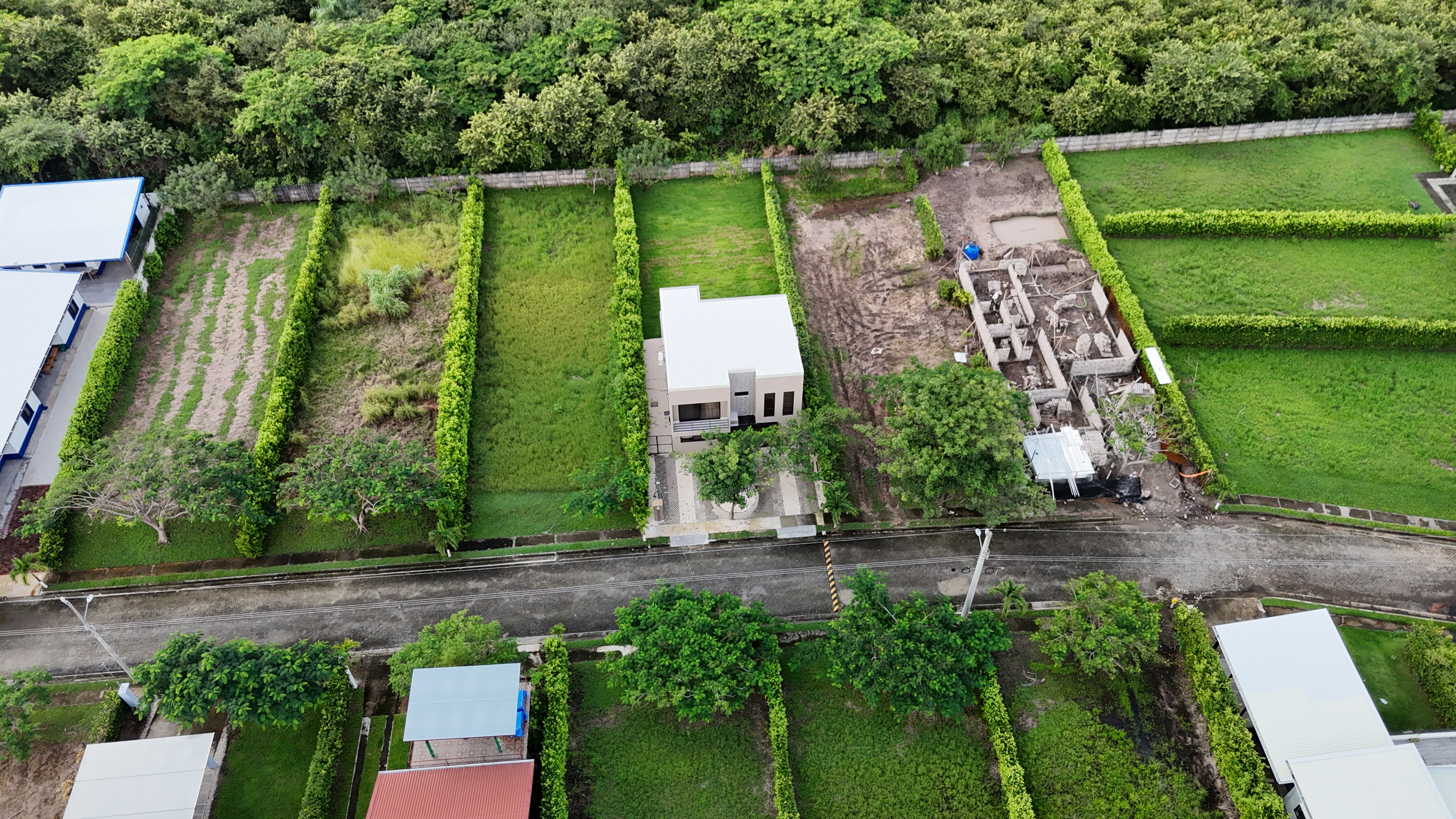 HOUSE FOR RENT IN CONDOMINIUM - TAYACAN | LIBERIA