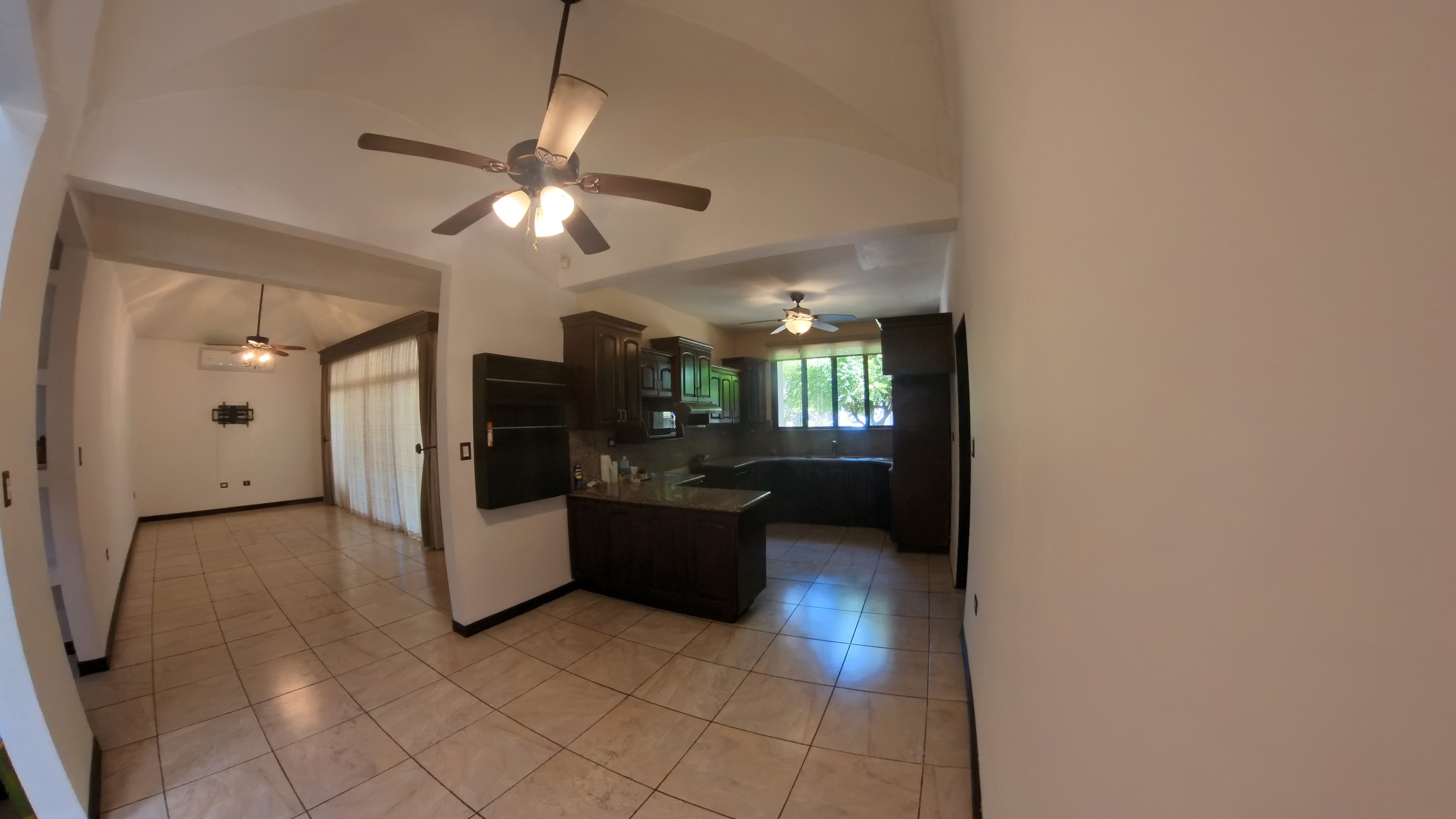 ALQUILO CASA -  CONDOMINIO PARQUE DEL ENCINO | LIBERIA