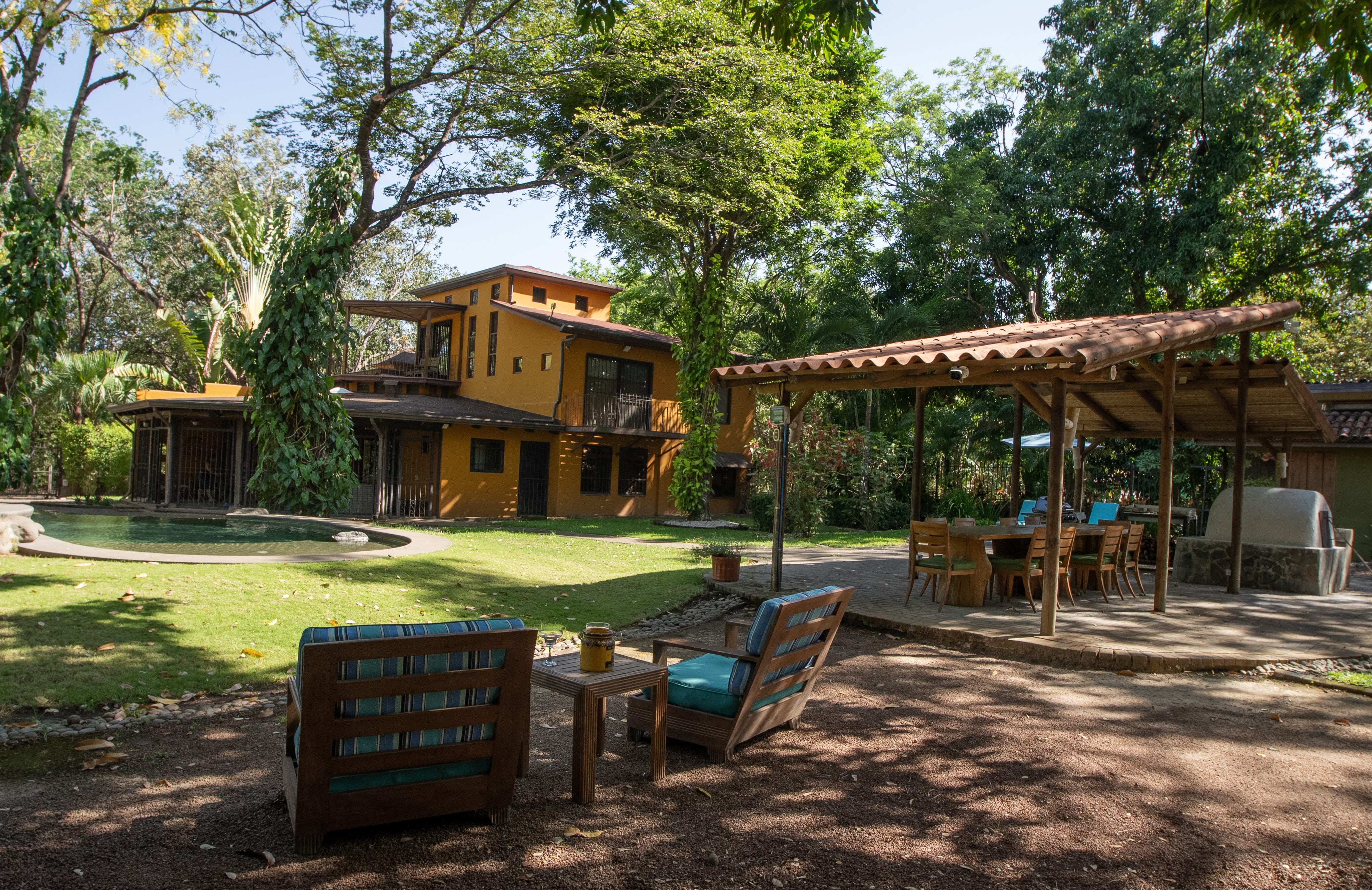 COUNTRY SIDE HOME FOR SALE - GUADALUPE | LIBERIA