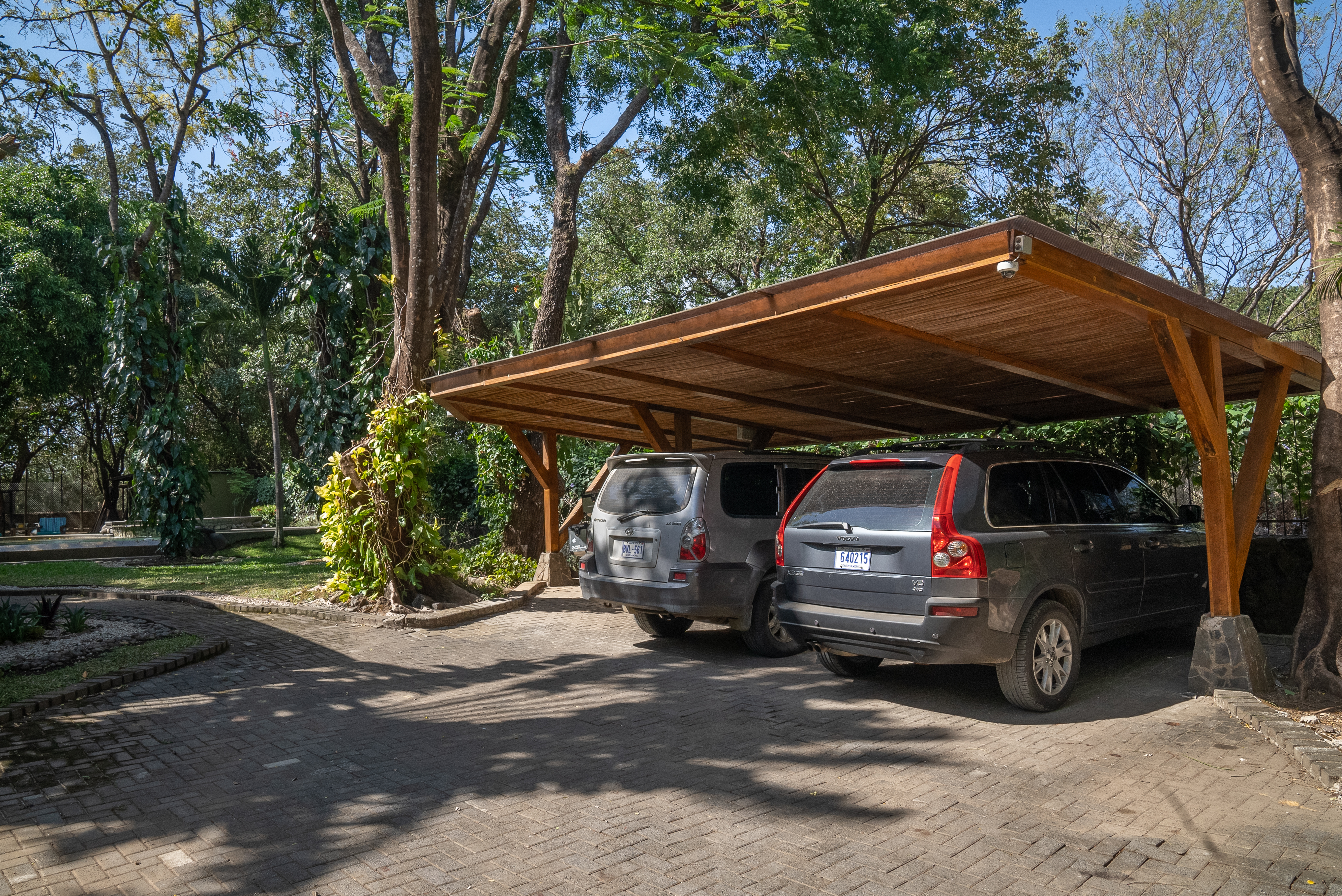 COUNTRY SIDE HOME FOR SALE - GUADALUPE | LIBERIA