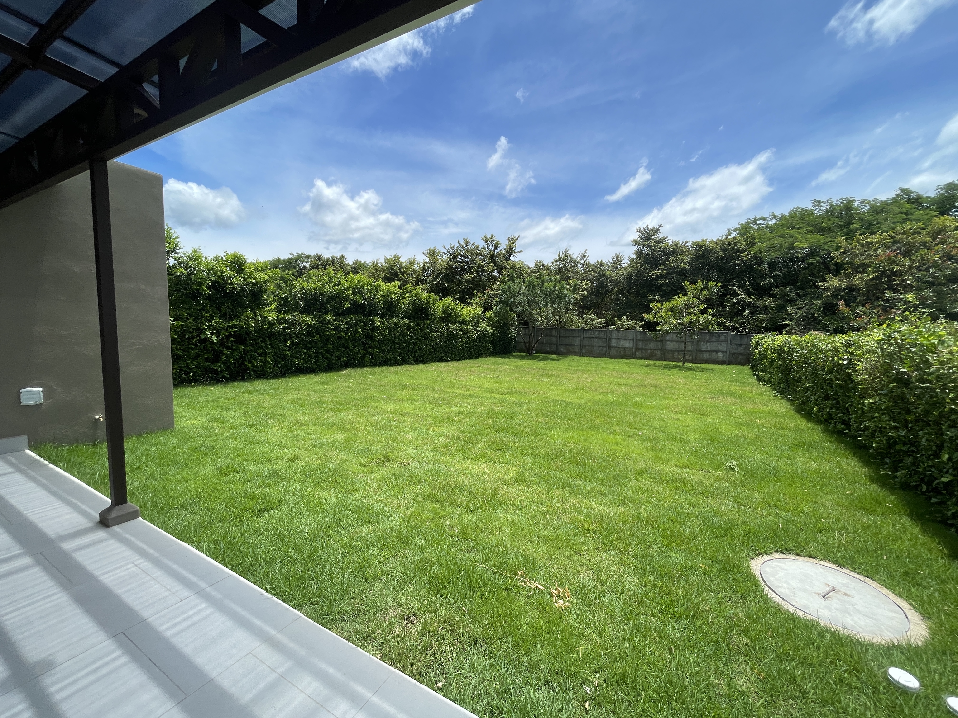 HOUSE FOR RENT IN CONDOMINIUM - TAYACAN | LIBERIA