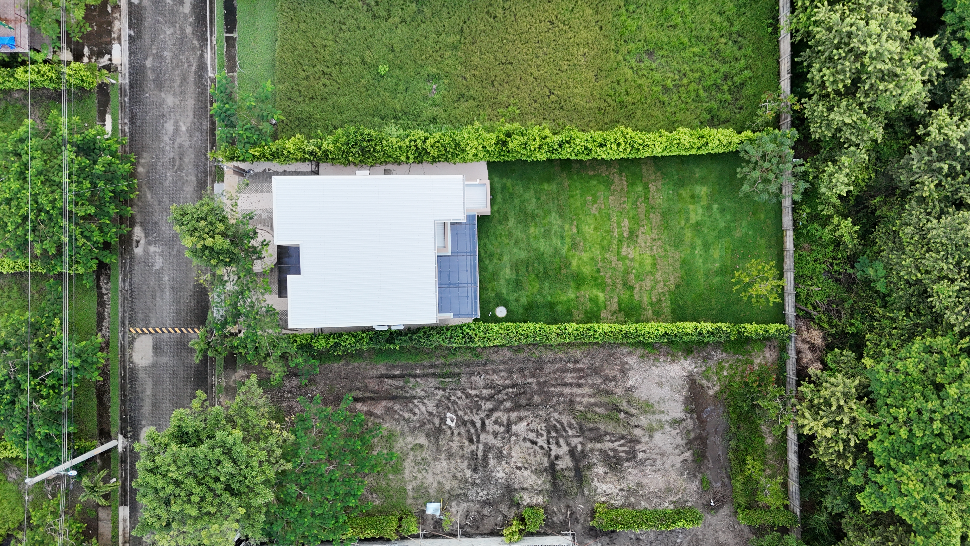 HOUSE FOR RENT IN CONDOMINIUM - TAYACAN | LIBERIA