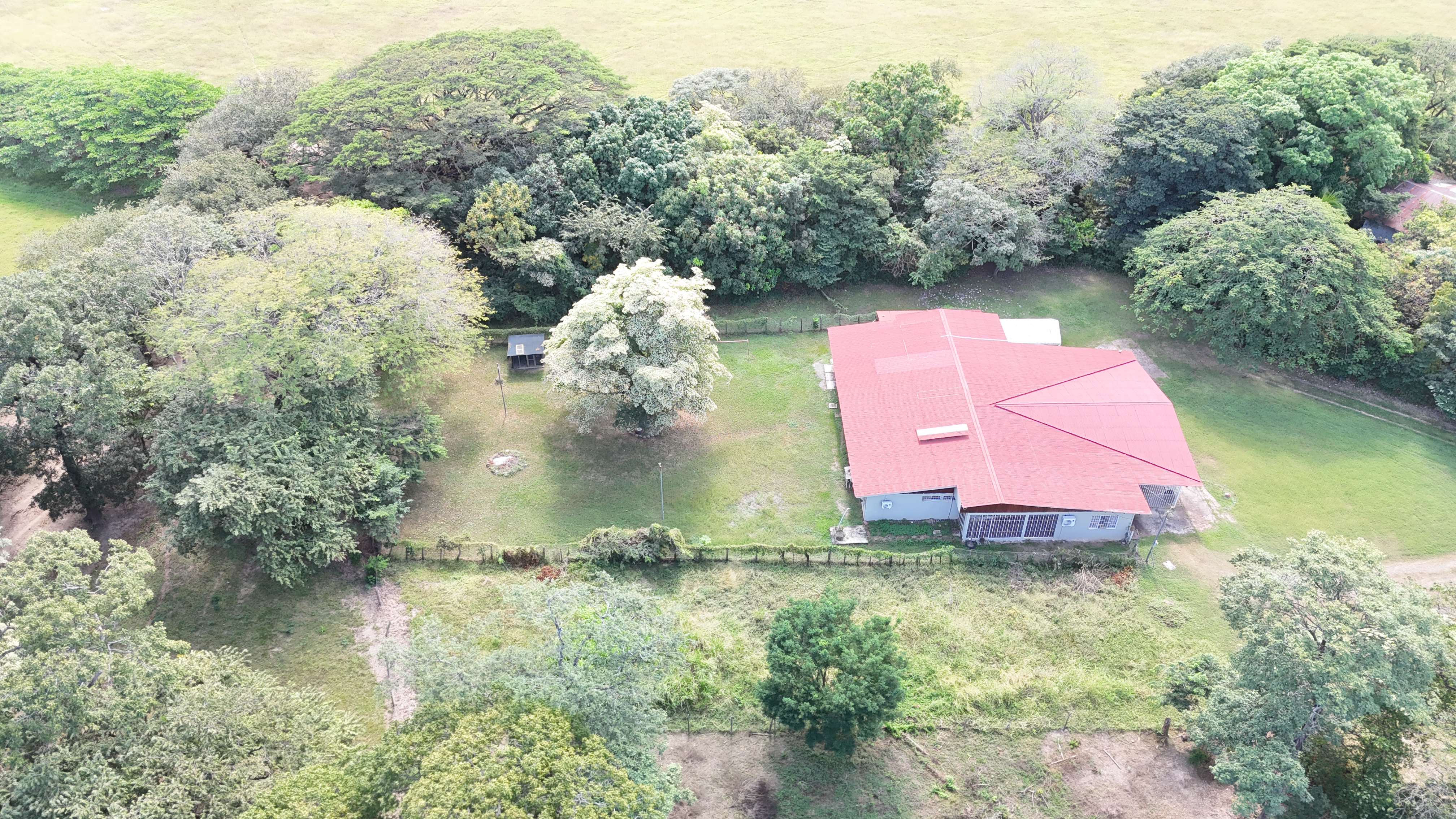VENDO CASA TIPO QUINTA EN LA CARAÑA - LIBERIA