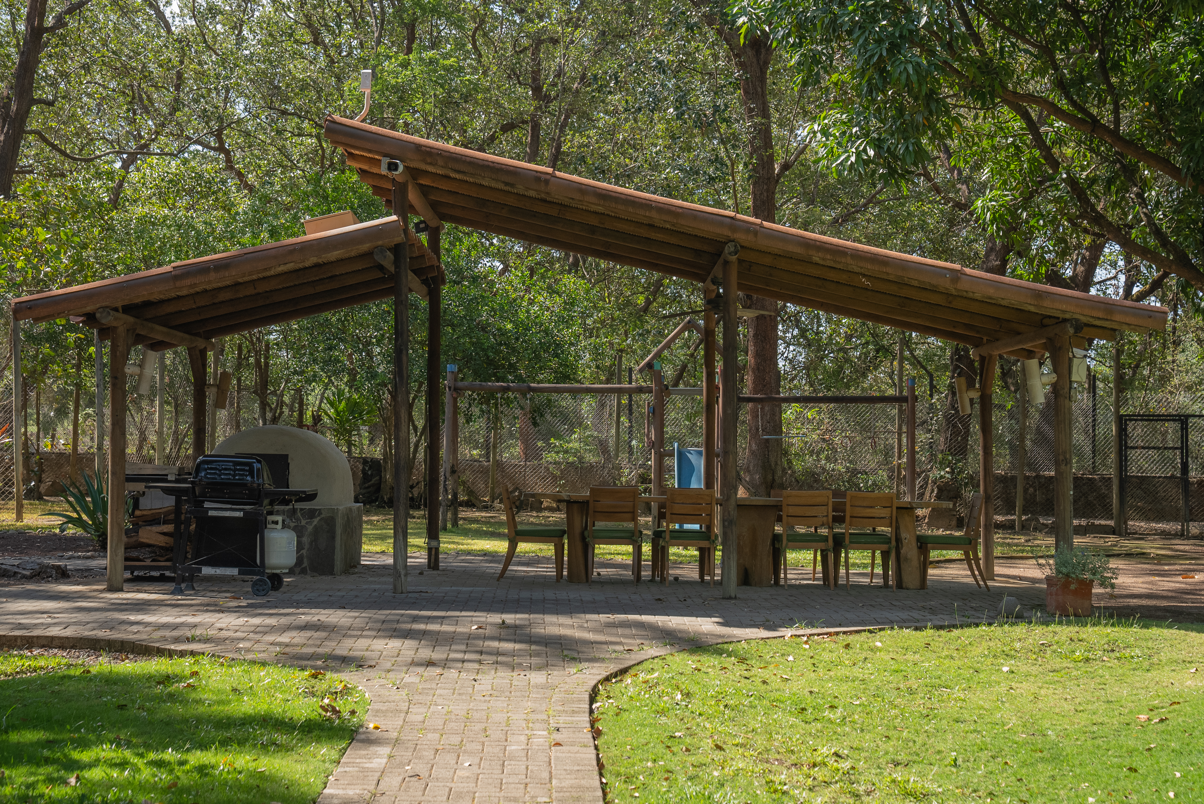 COUNTRY SIDE HOME FOR SALE - GUADALUPE | LIBERIA