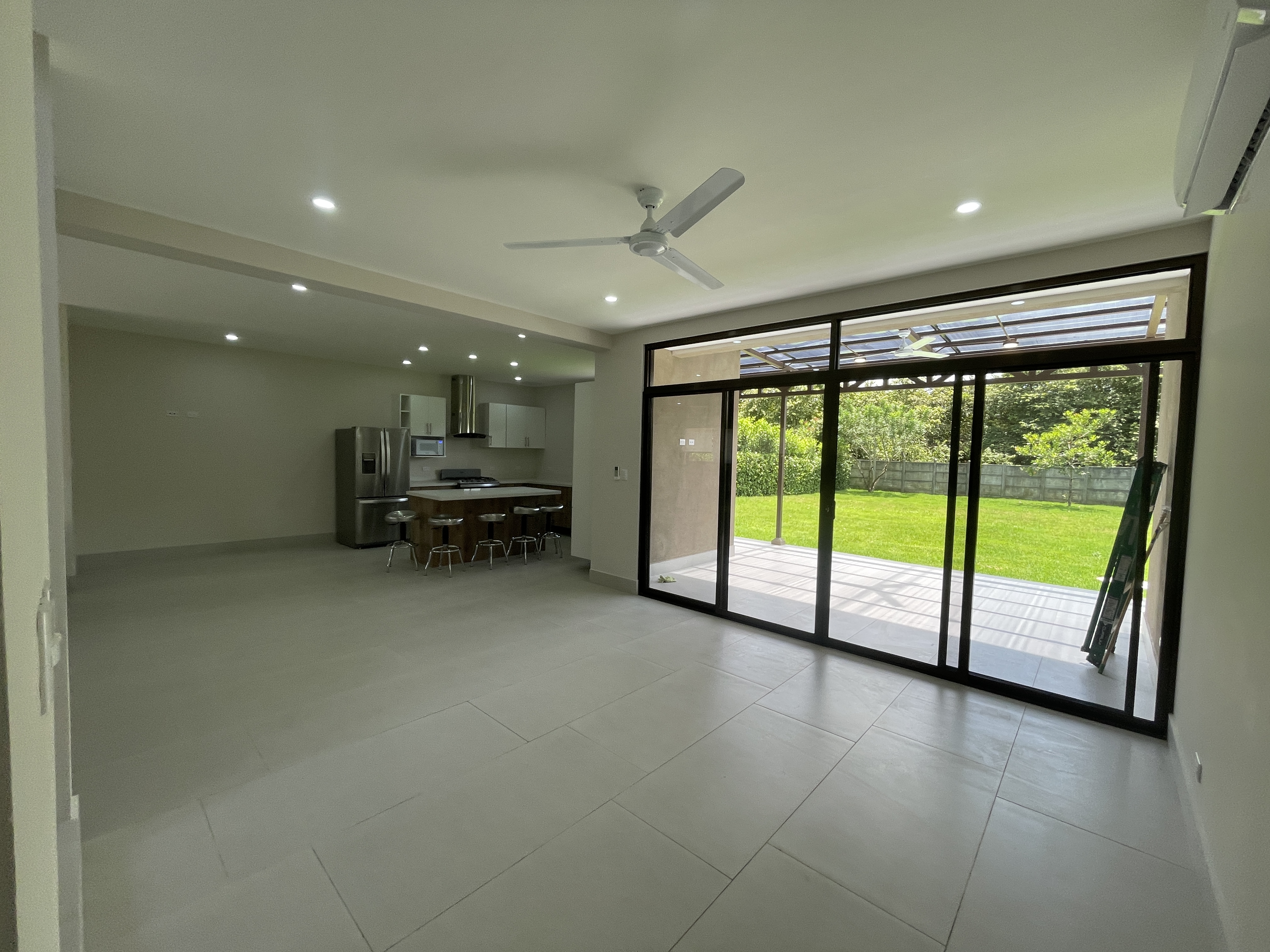 HOUSE FOR RENT IN CONDOMINIUM - TAYACAN | LIBERIA