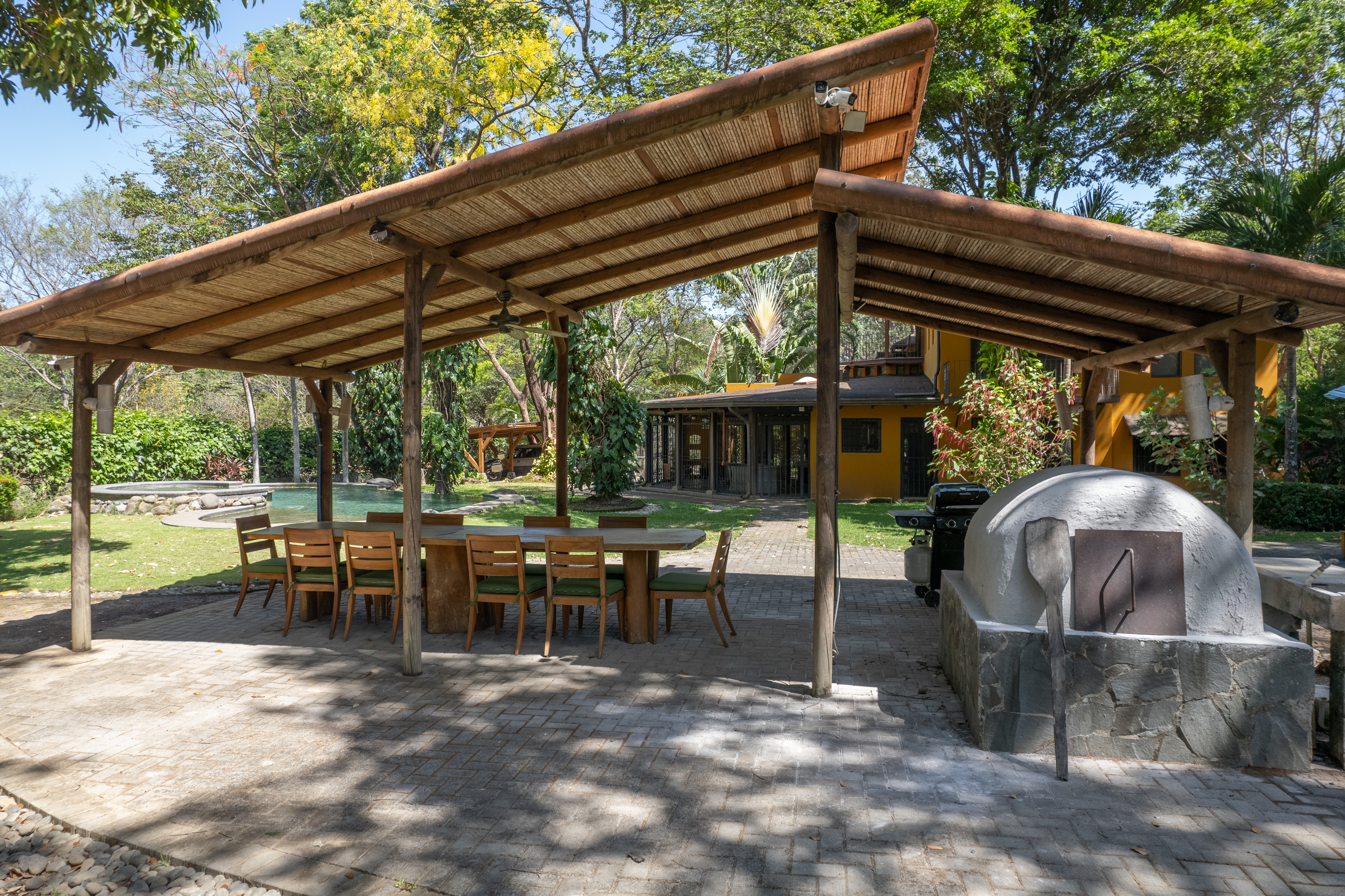 COUNTRY SIDE HOME FOR SALE - GUADALUPE | LIBERIA