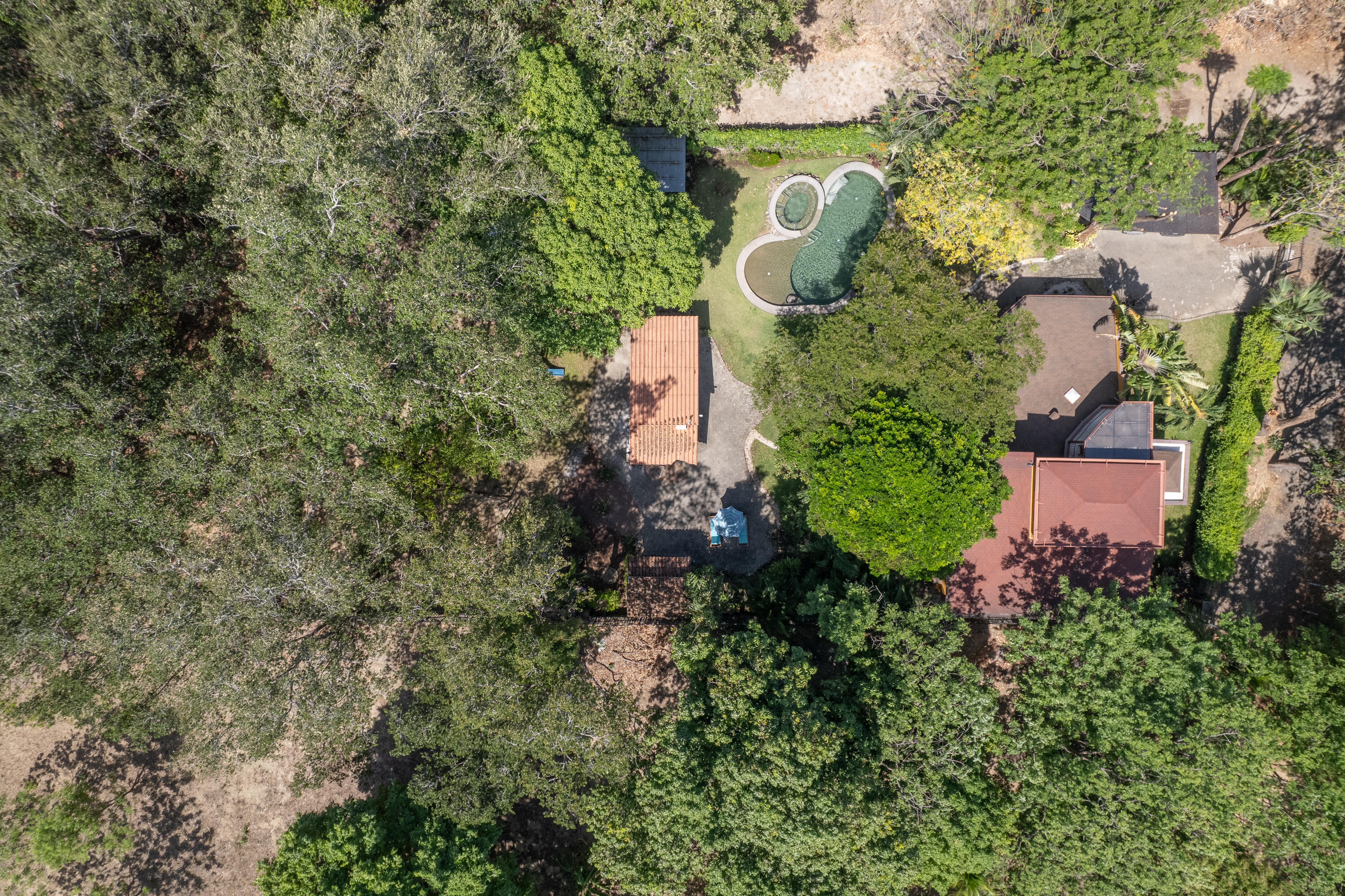 COUNTRY SIDE HOME FOR SALE - GUADALUPE | LIBERIA