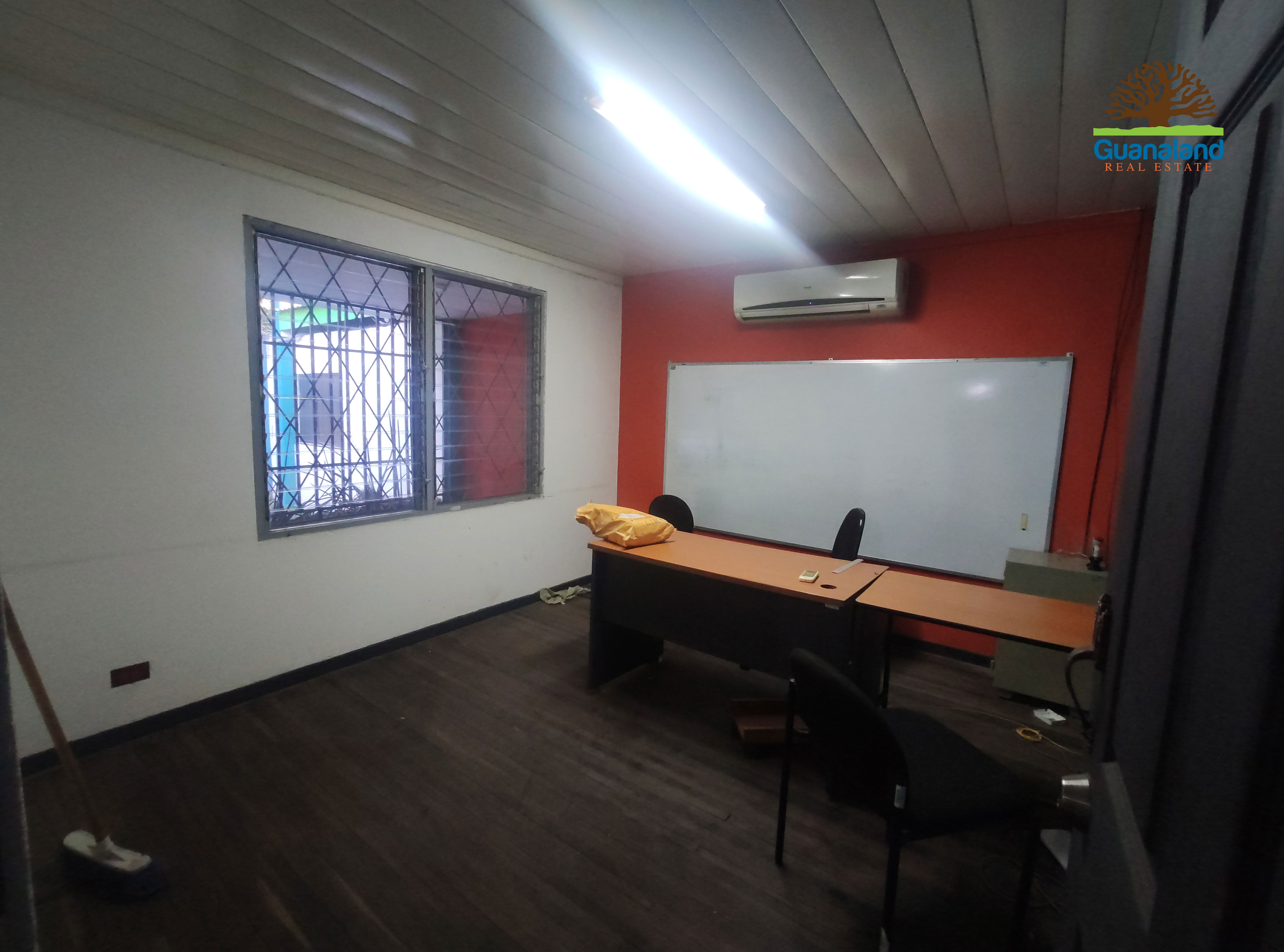 ALQUILER LOCAL COMERCIAL - AVE. 25 JULIO | LIBERIA
