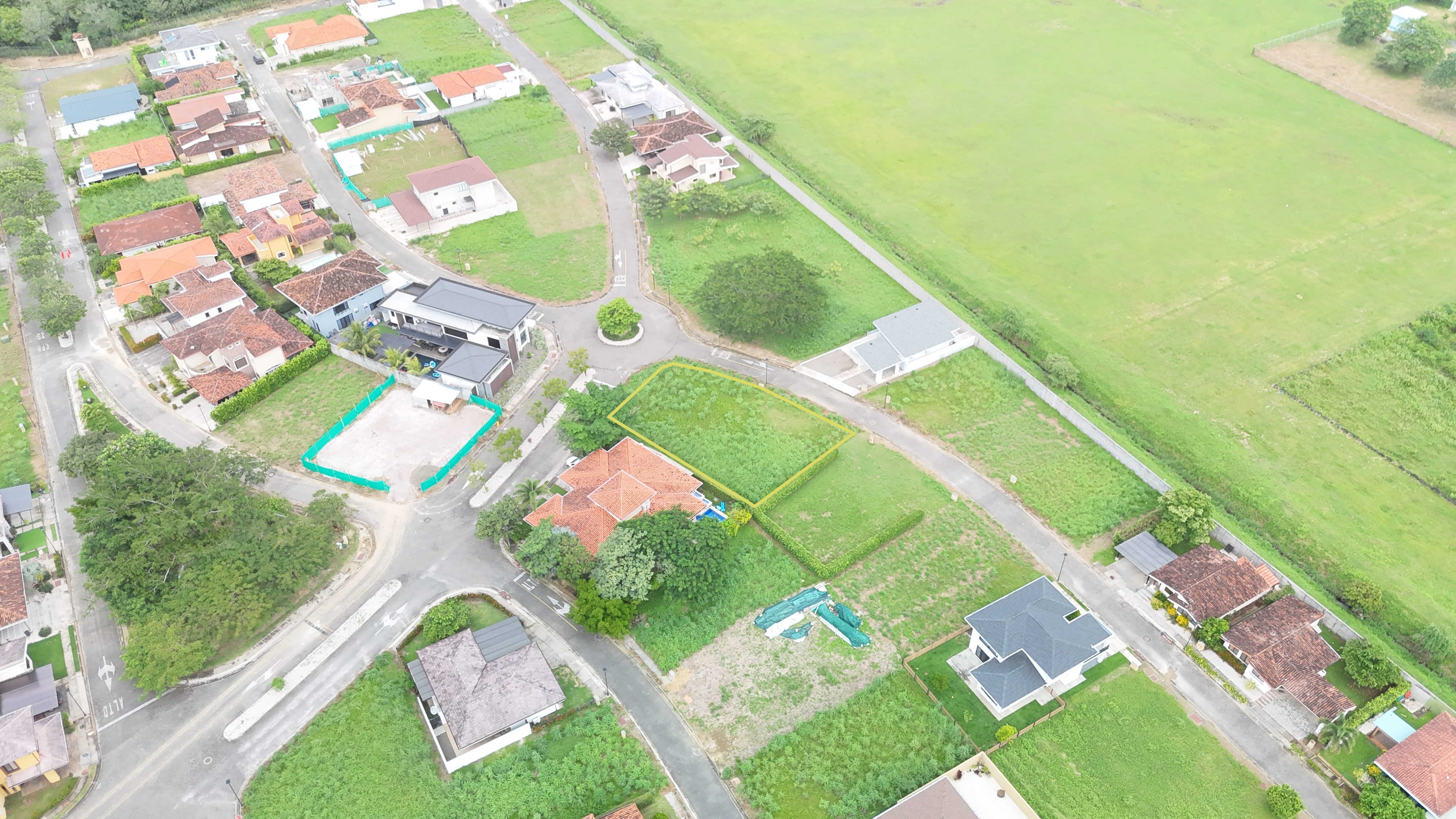 VENDO LOTE EN CONDOMINIO PARQUE DEL ENCINO - LIBERIA