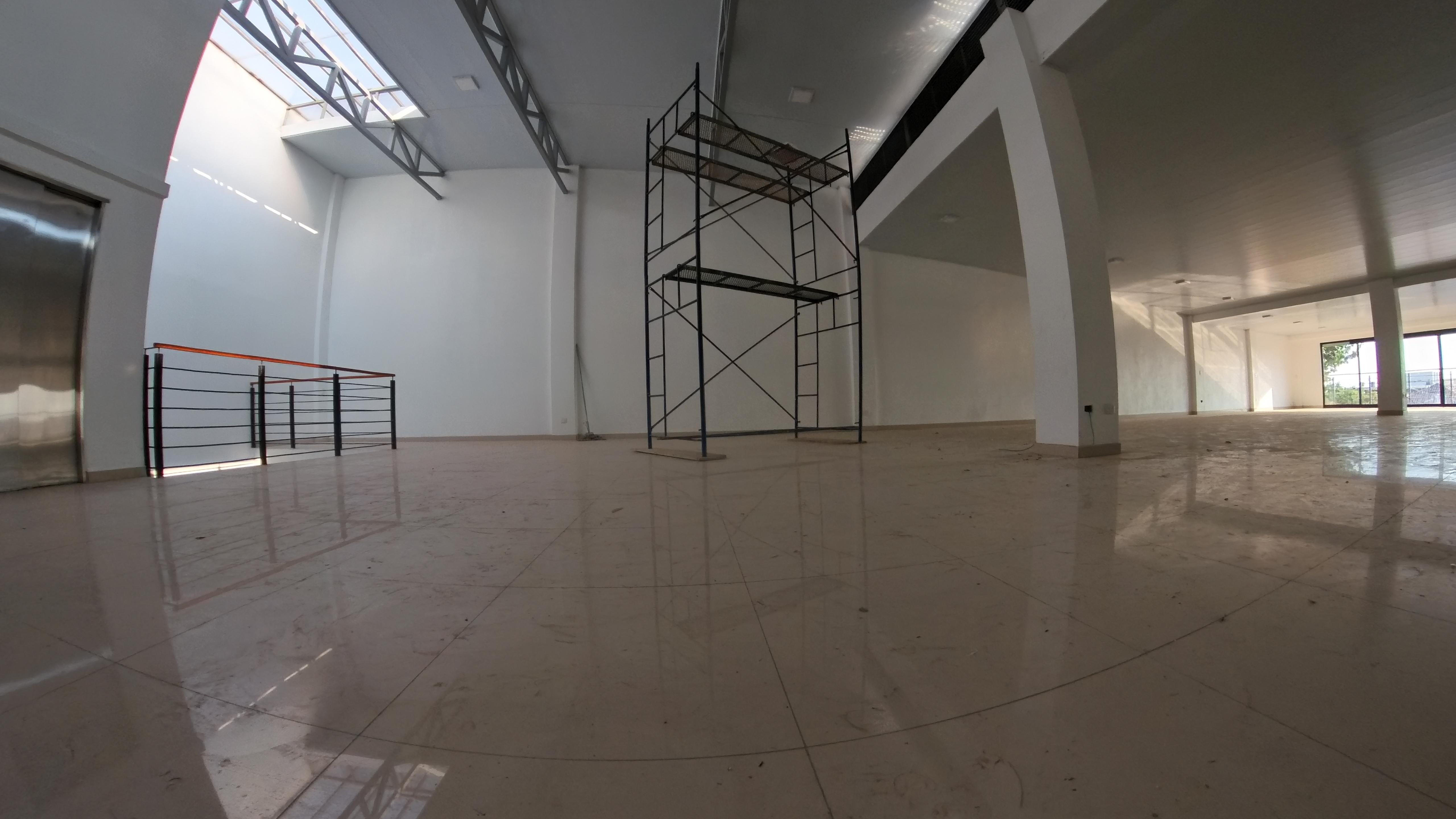 Commercial Rental Opportunity in Liberia – Ideal for Offices or Retail
