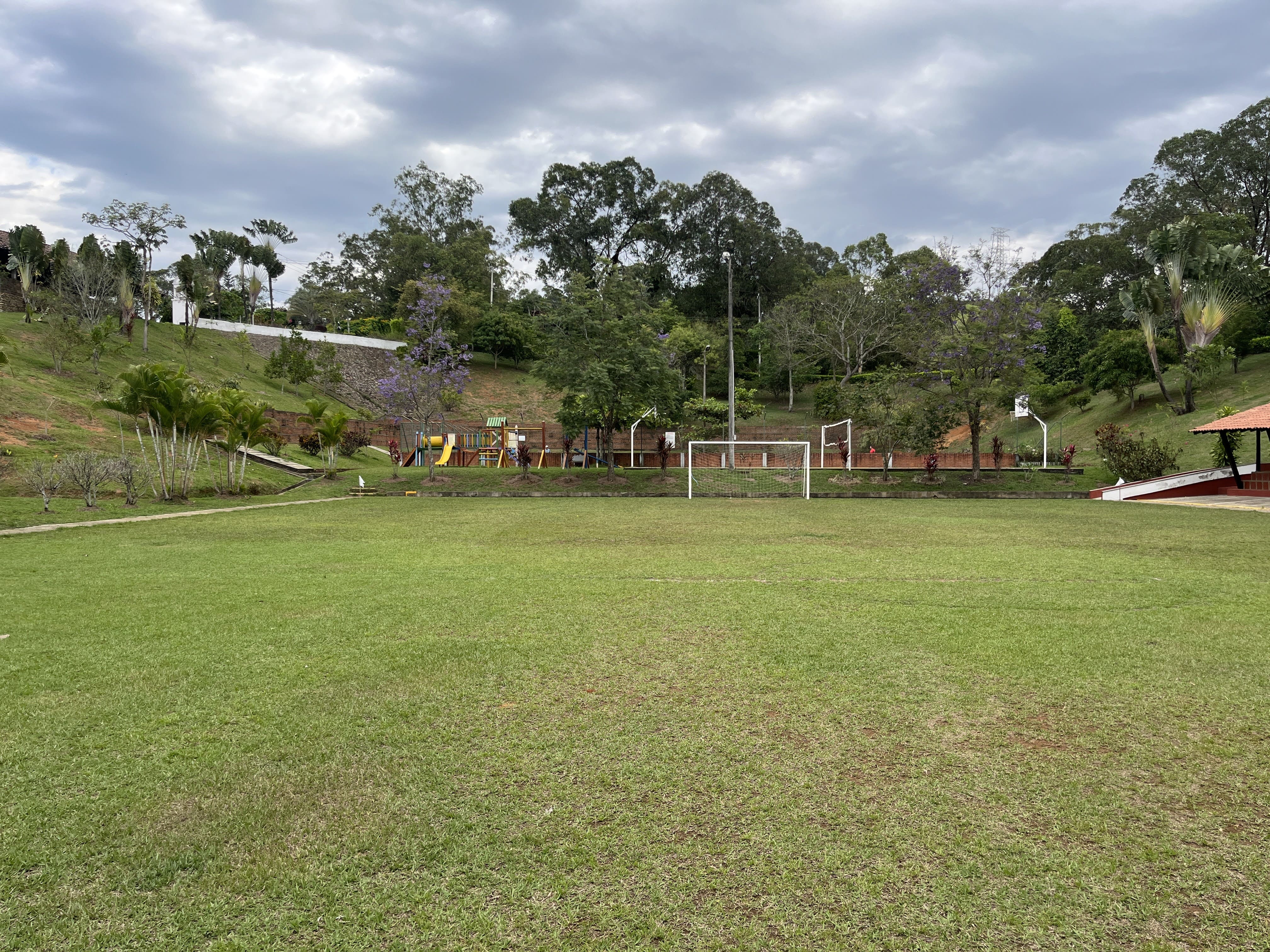 LOTE EN MIRAVALLE CON ESPECTACULAR VISTA DEL VALLE DEL CAUCA