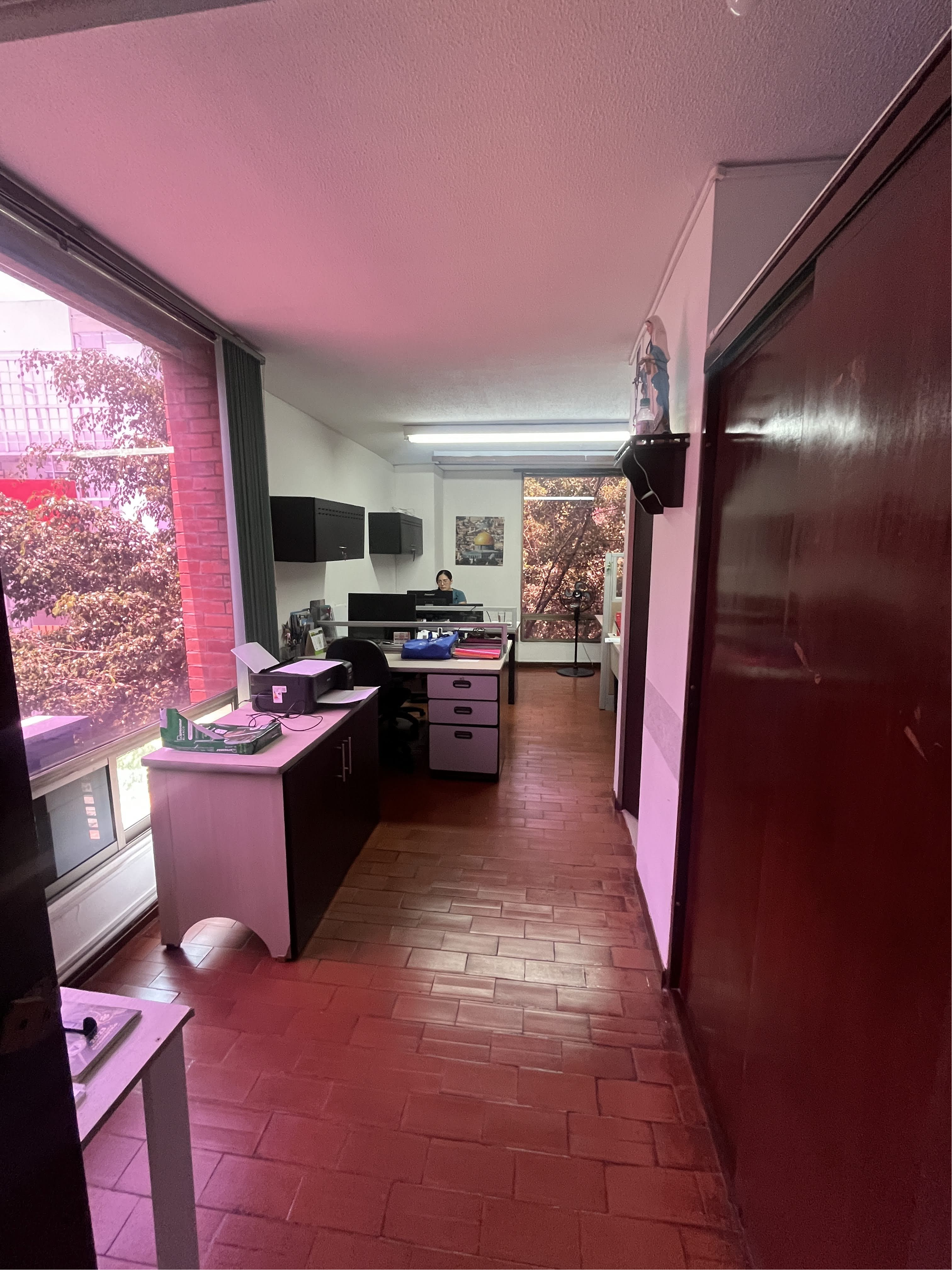 OFICINA  DOBLE EXCELENTE UBICACIÓIN EN CENTRO EMPRESARIAL CENTENARIO I