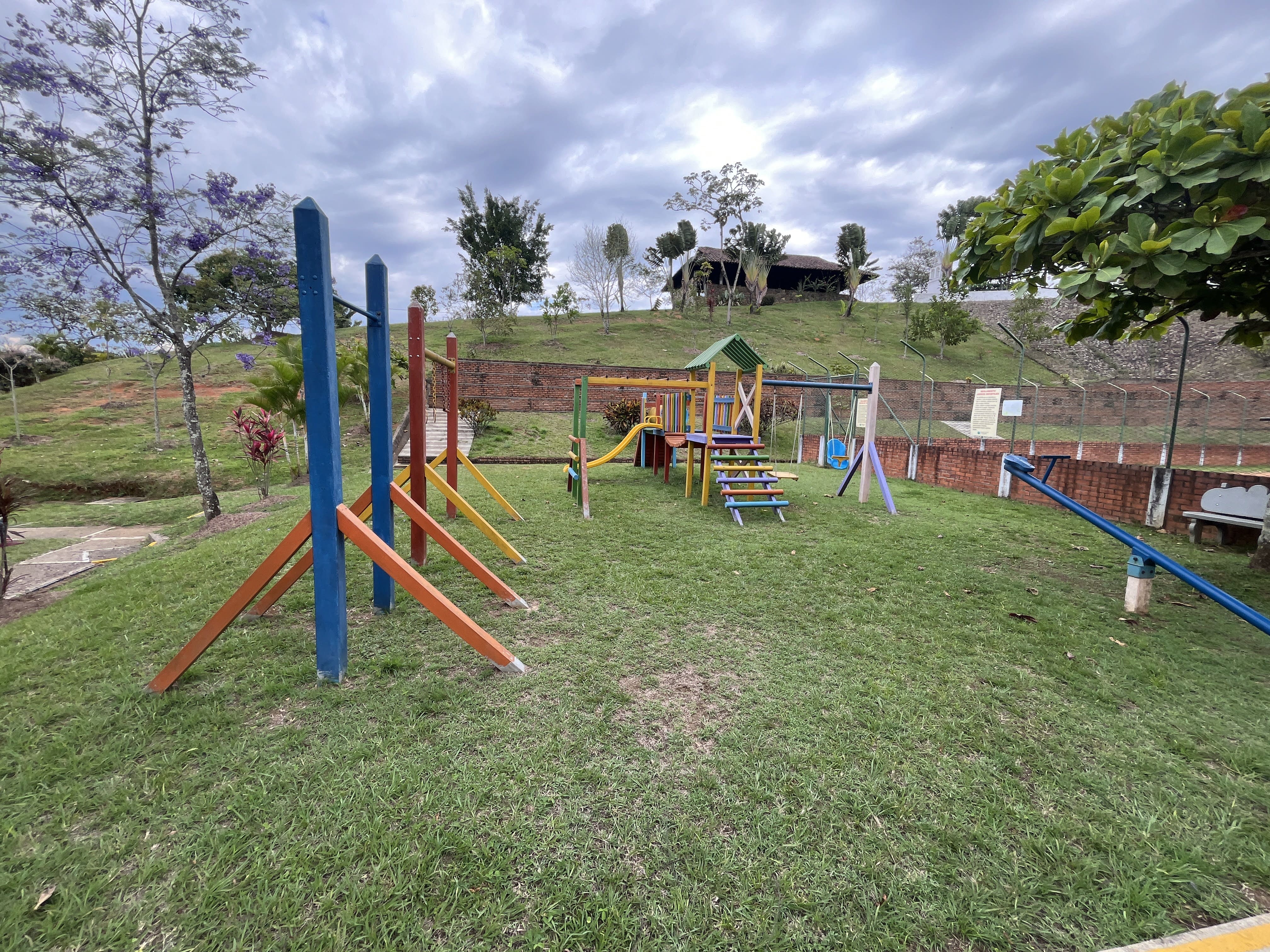 LOTE EN MIRAVALLE CON ESPECTACULAR VISTA DEL VALLE DEL CAUCA