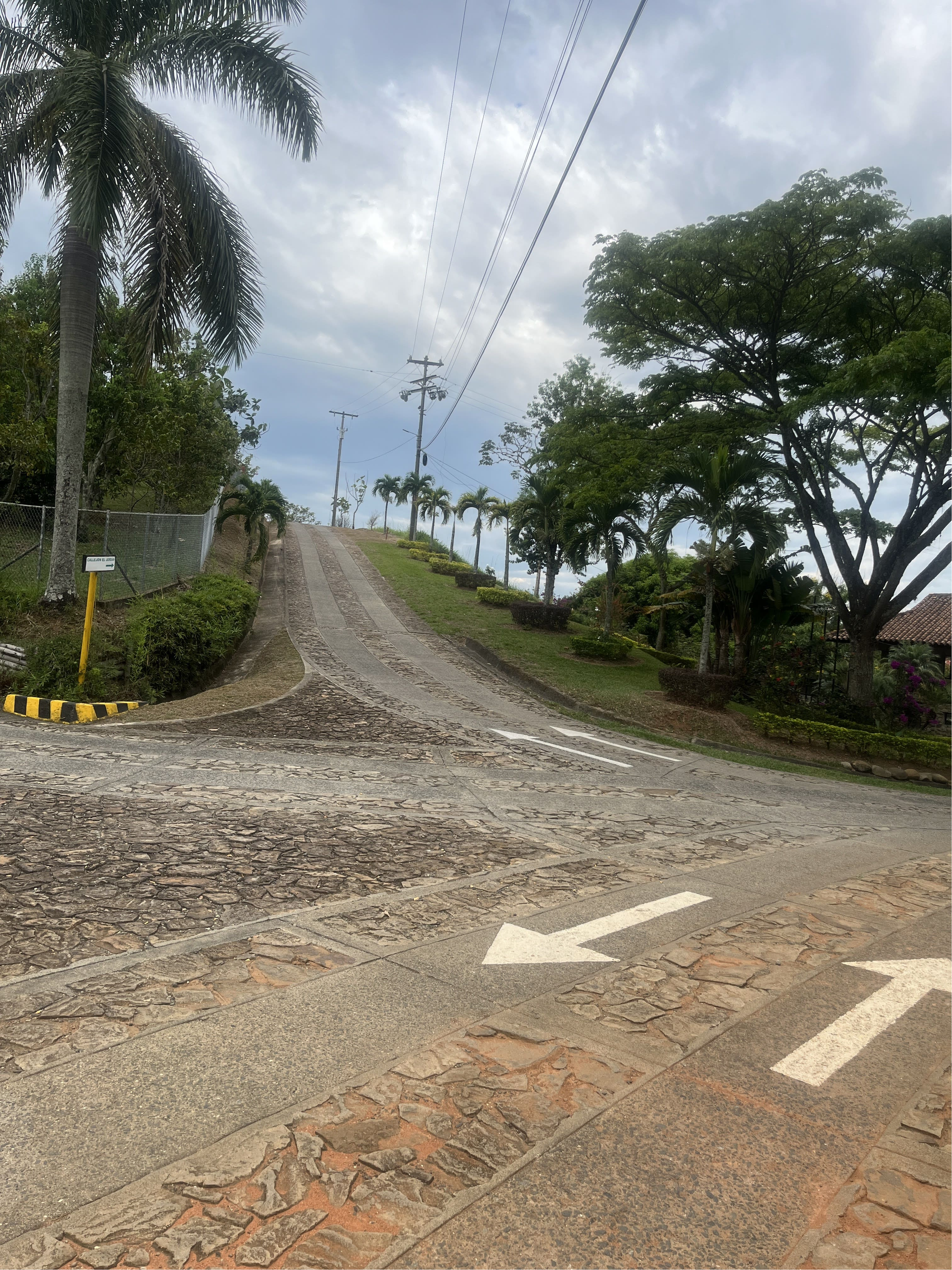LOTE EN MIRAVALLE CON ESPECTACULAR VISTA DEL VALLE DEL CAUCA