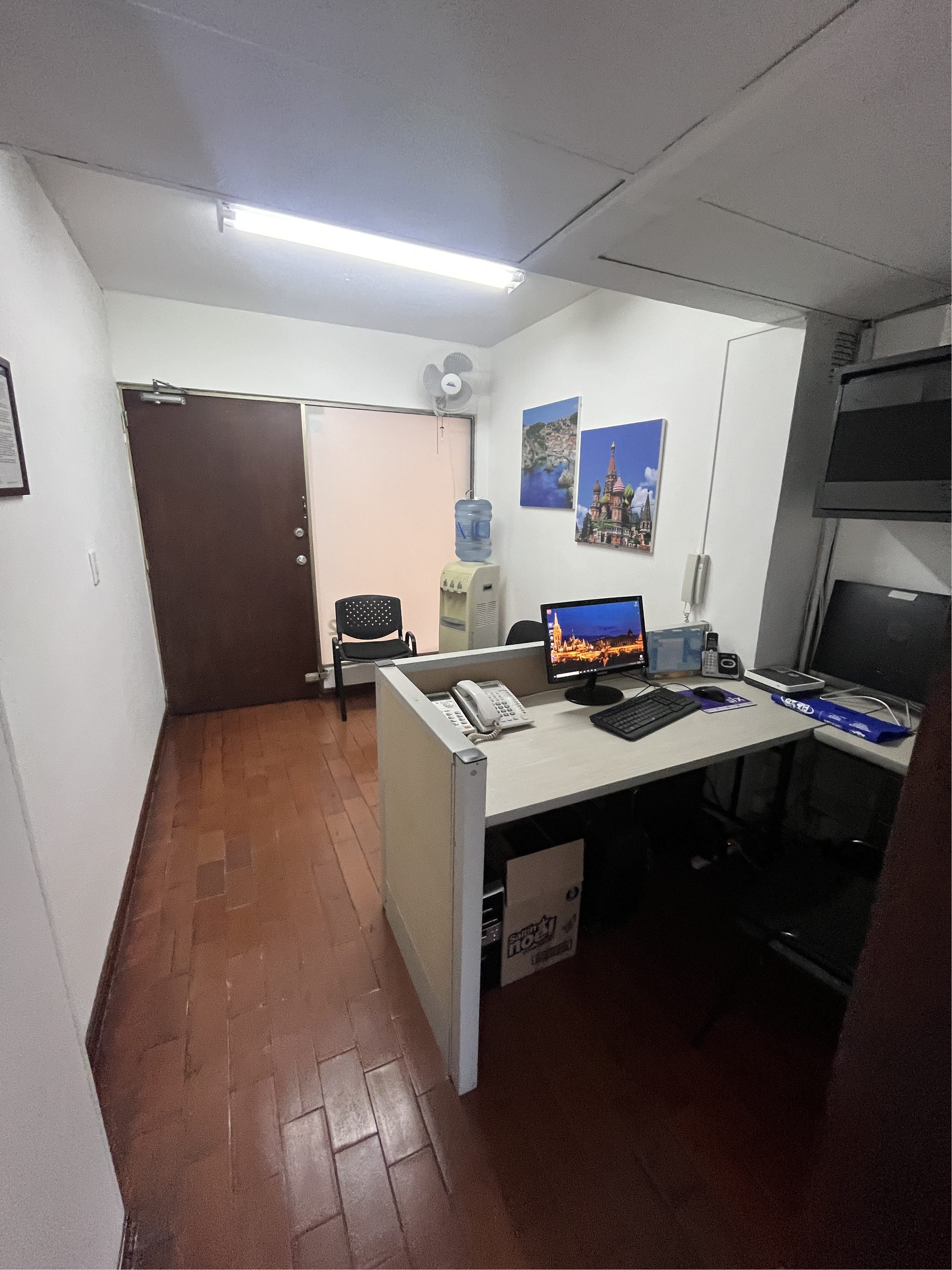 OFICINA  DOBLE EXCELENTE UBICACIÓIN EN CENTRO EMPRESARIAL CENTENARIO I