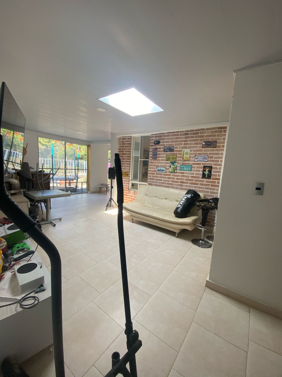 CASA EN VENTA EL CASTILLO JAMUNDI CONJUNTO CERRADO 1 NIVEL 230M2