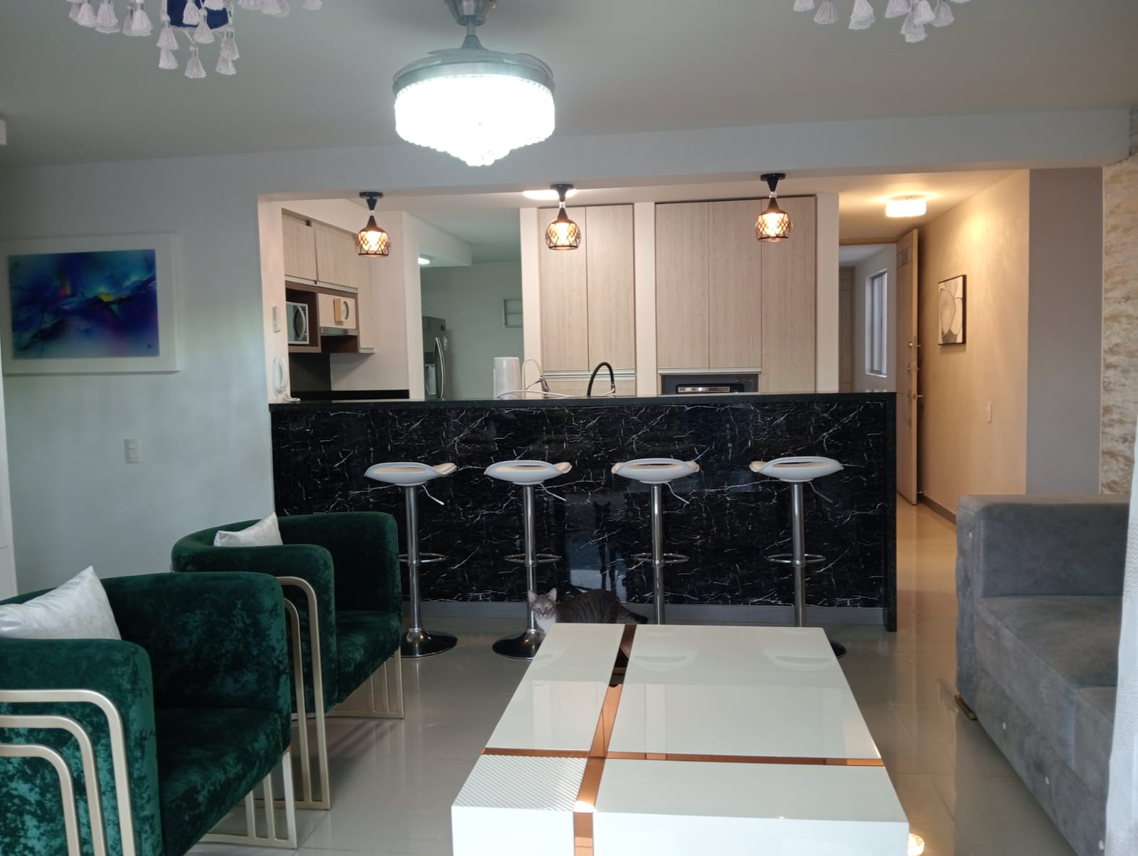 APARTAMENTO EN VENTA LA FLORA 122M2 PISO 12 PQ2
