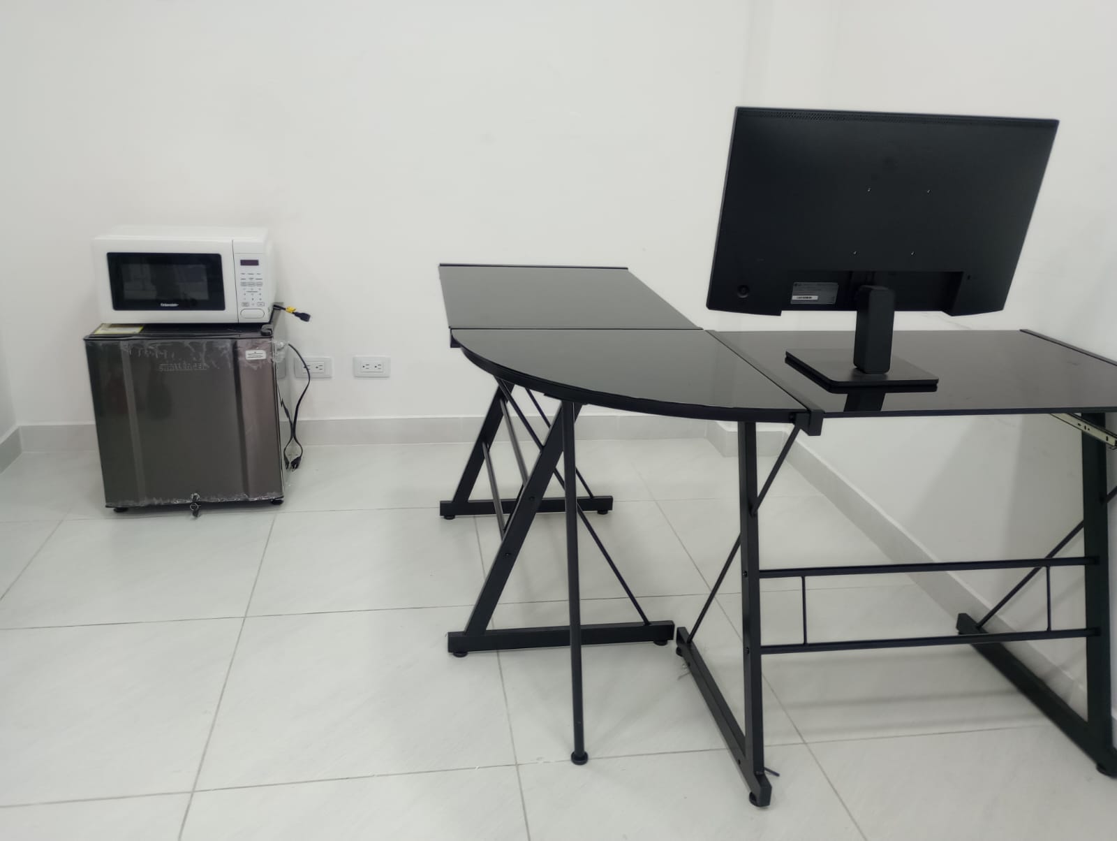 LOCAL EN VENTA EN EL CENTRO COMERCIAL LA PASARELA 2DO PISO 40M2 1BAÑO